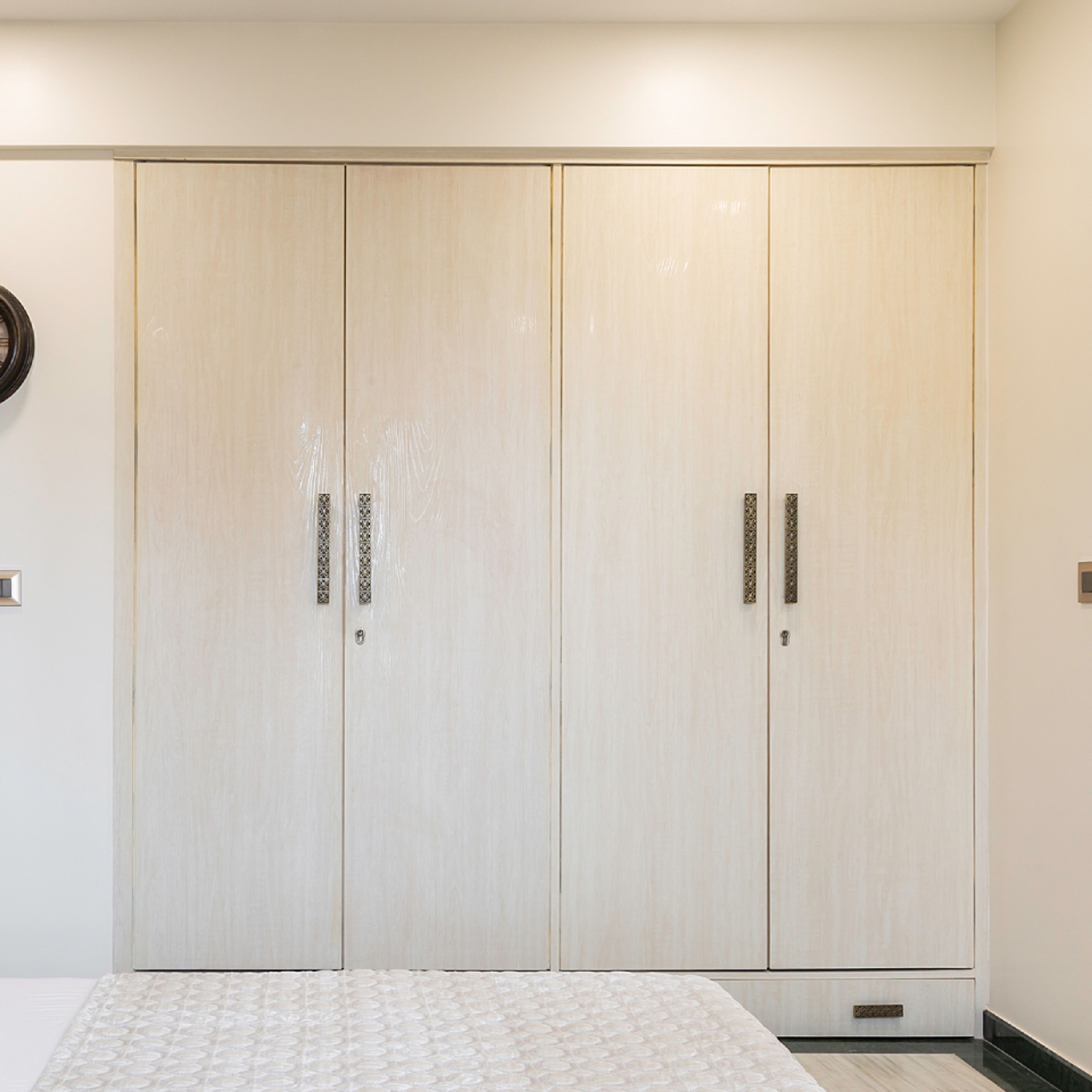 Modern Comelt Teak Swing Wardrobe Design