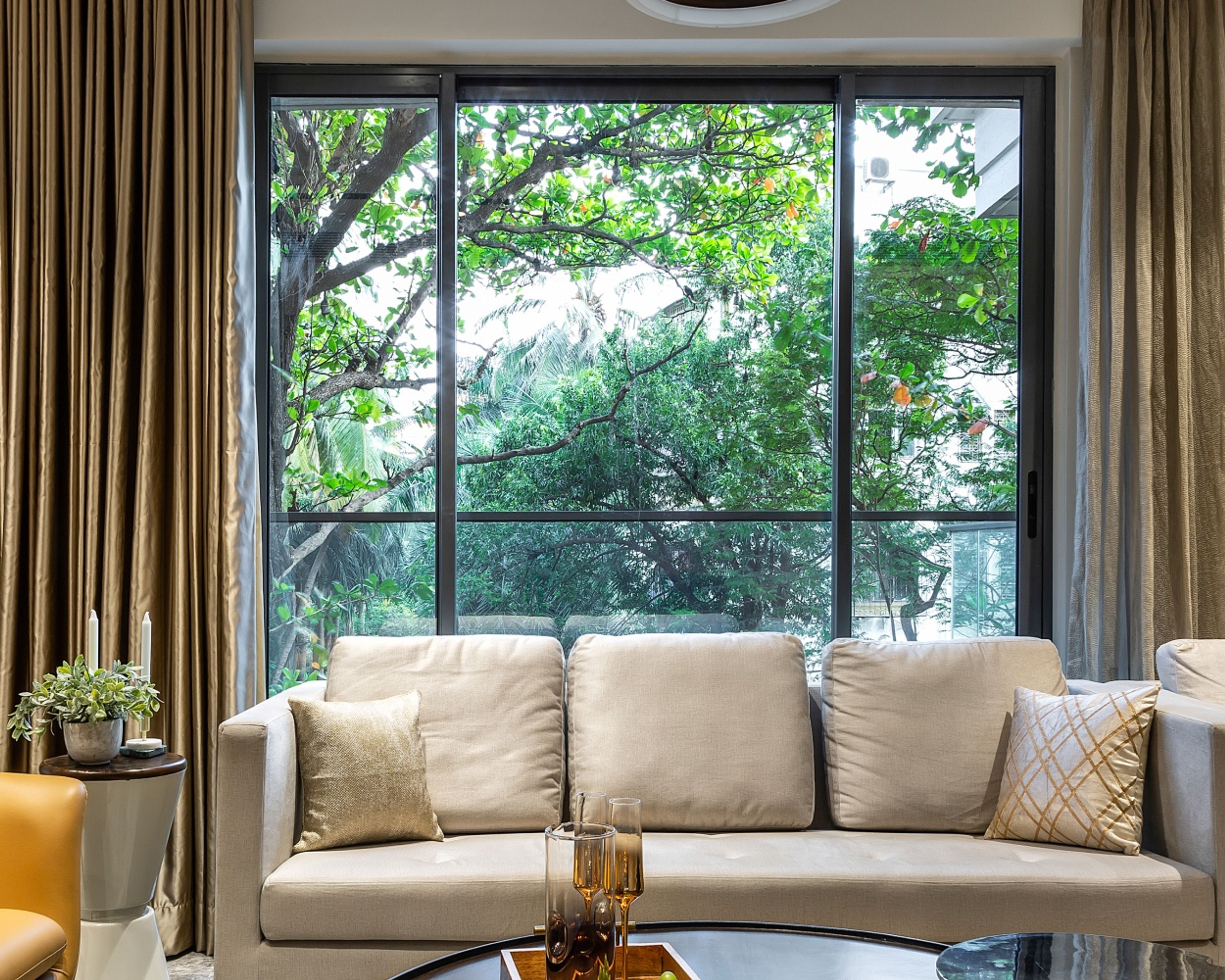 Black Sliding Window With Metallic Finish - Livspace