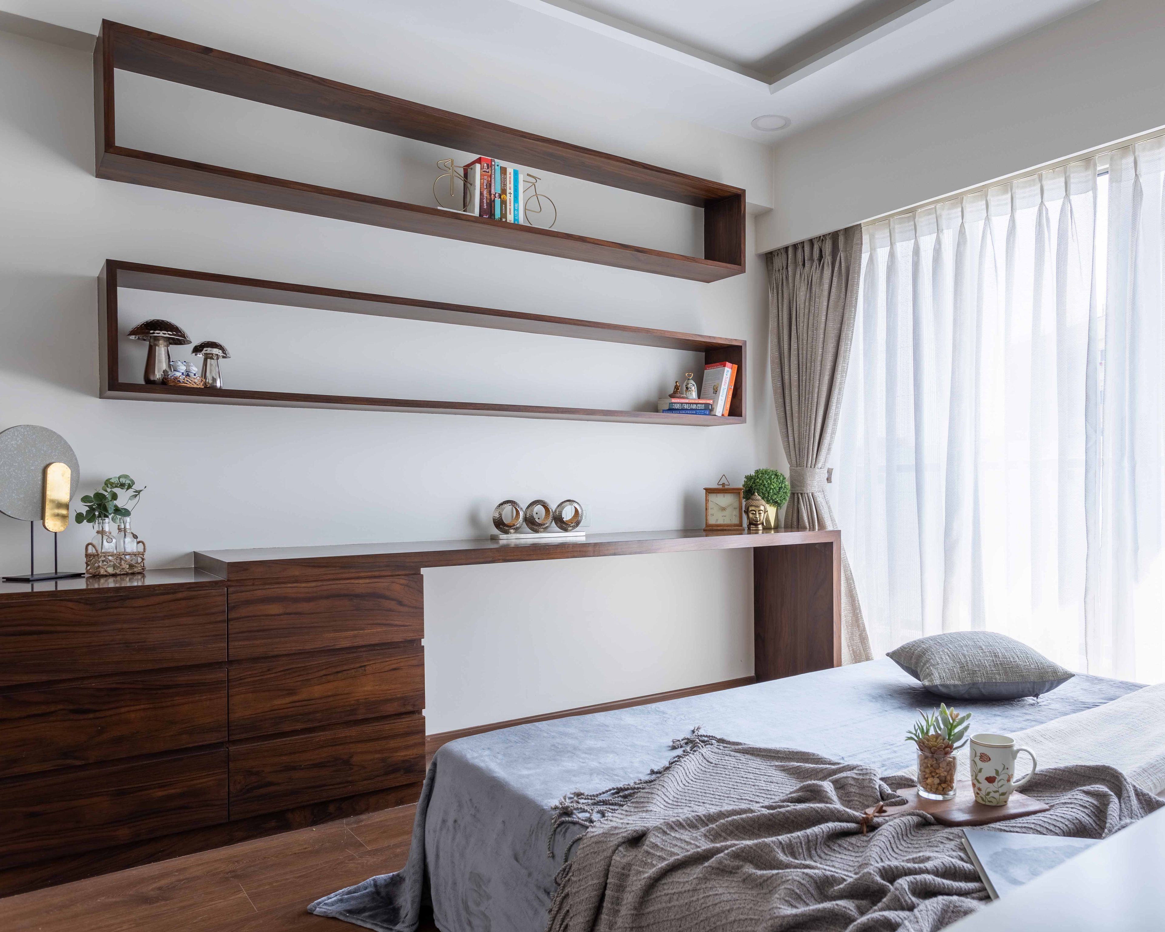 Classic Wooden Home Office Design With Wall-Mounted Rectangular Open Storage Units