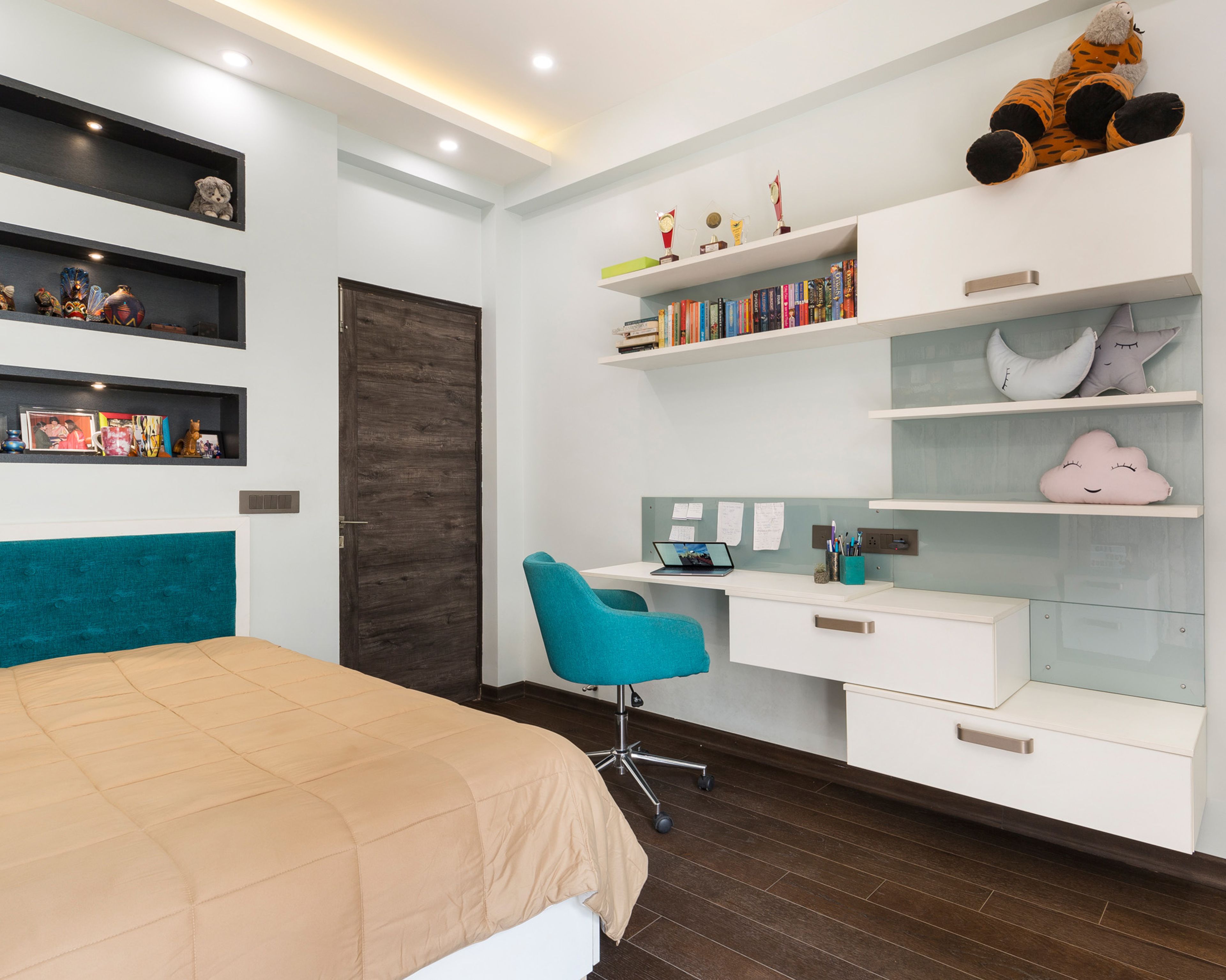 Minimal Frosty White Small Home Office Interior Design With Blue Swivel Chair