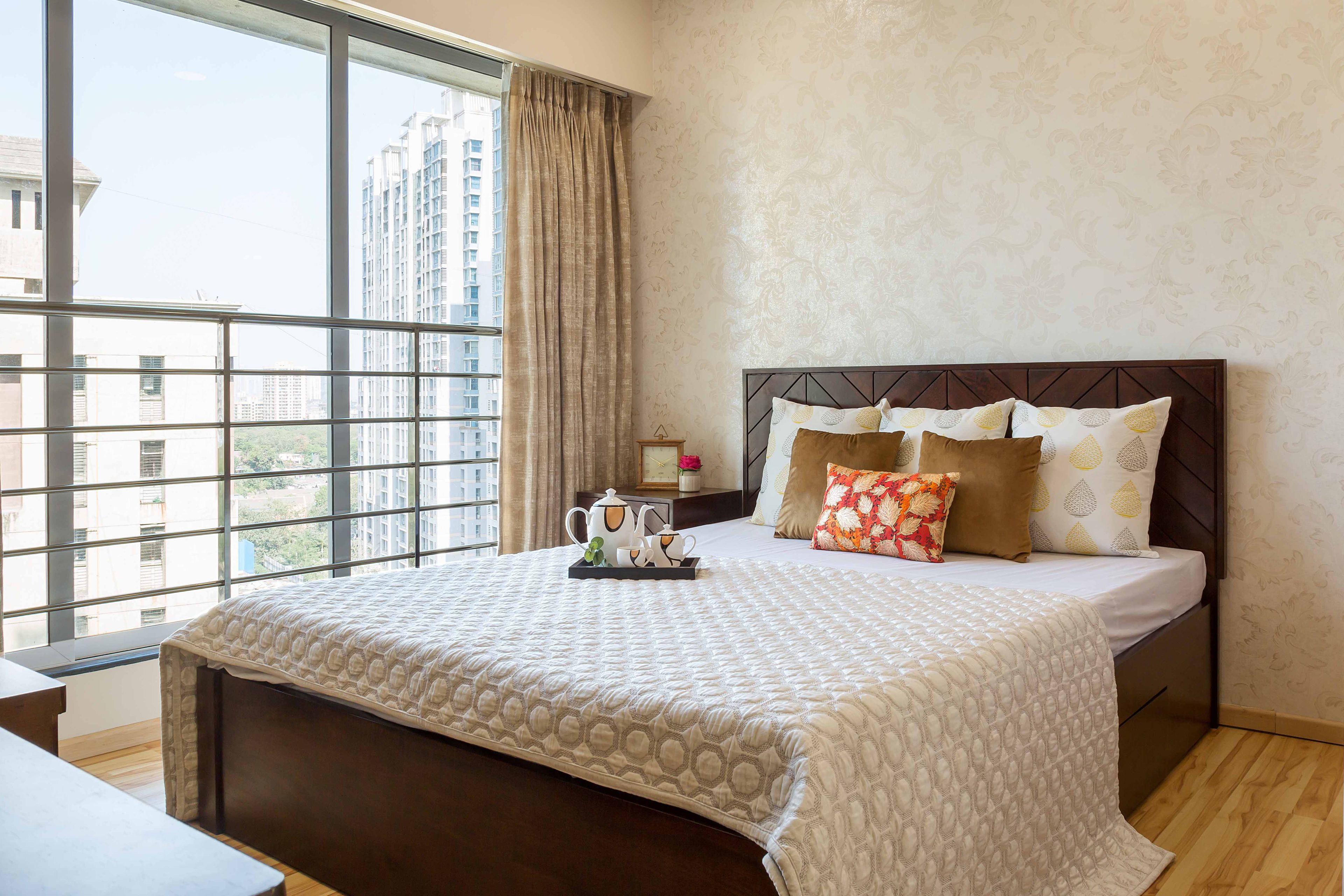 Guest Bedroom Design with Beige Wallpaper