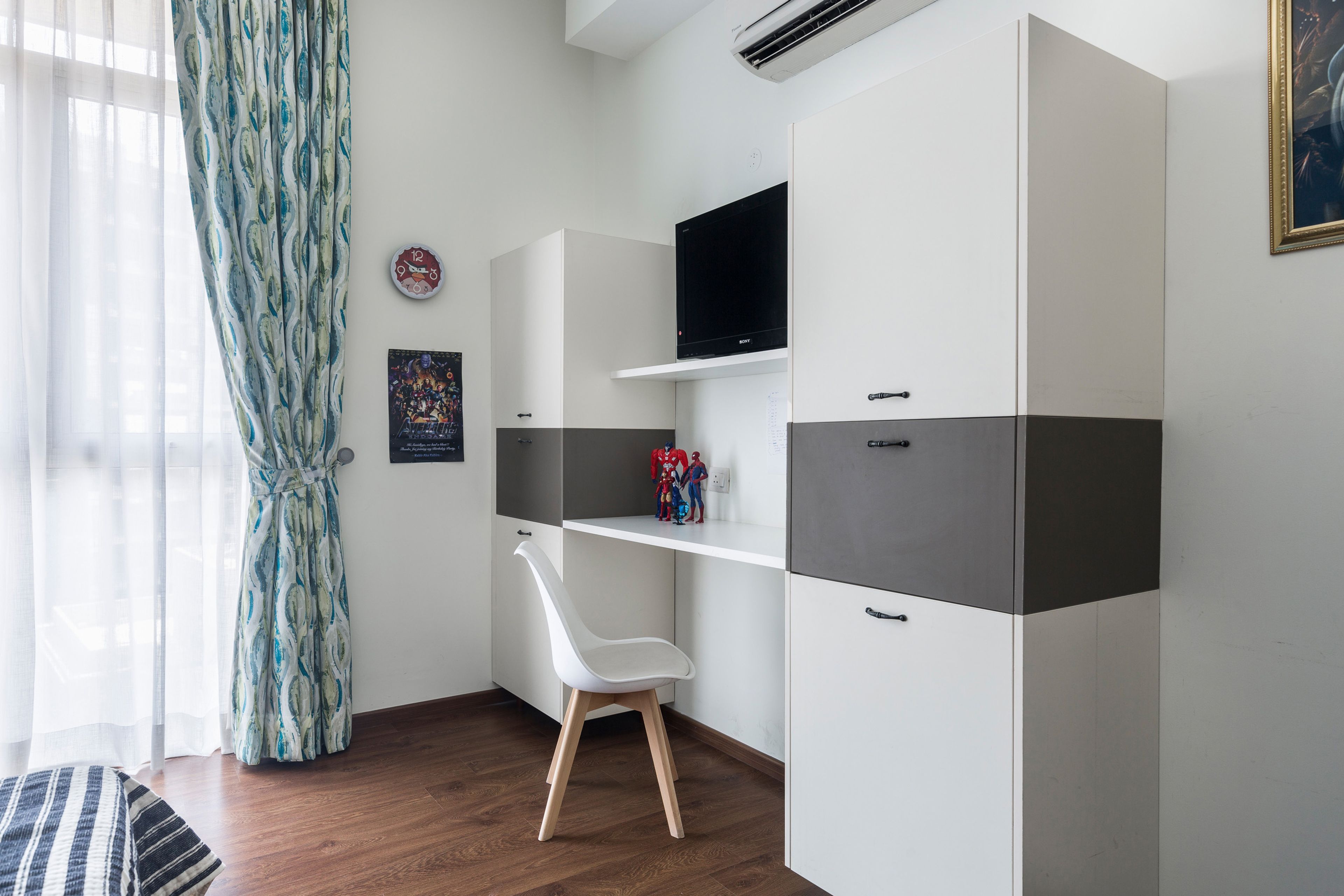 Guest Bedroom Design with White and Grey Study