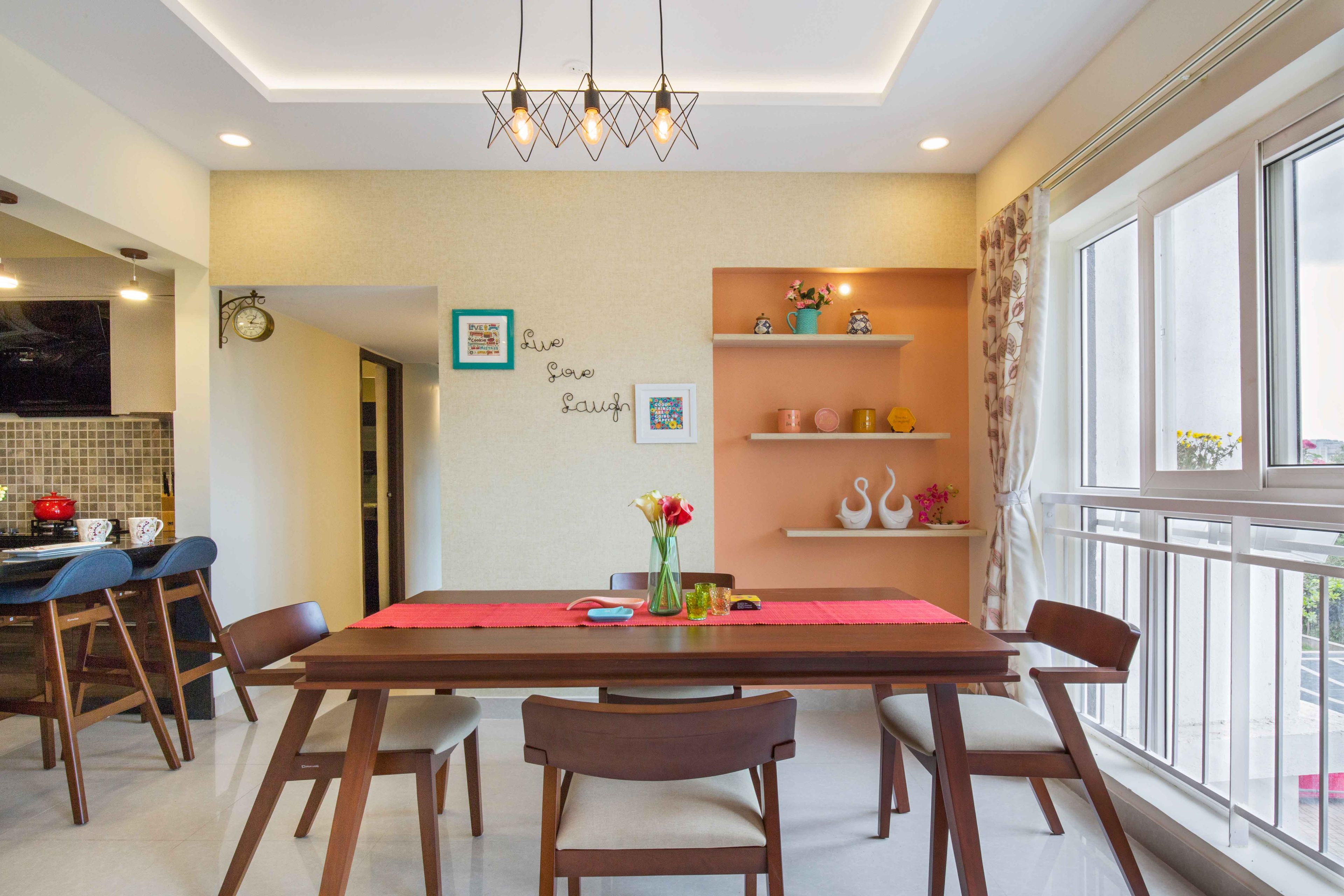 Traditional 4-Seater Wooden Dining Room Design With Beige Chairs