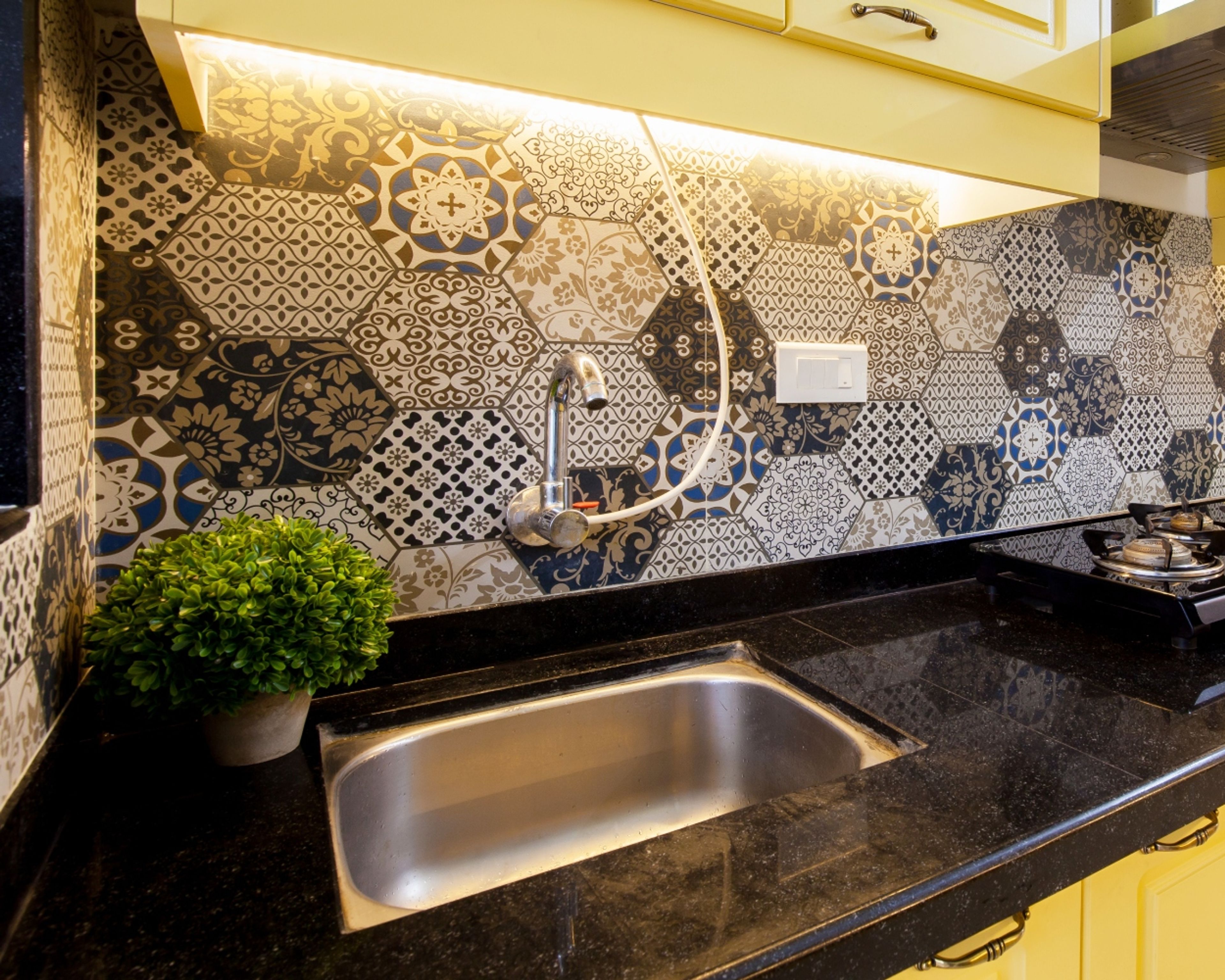 Bohemian Stainless Steel Basin Wash With Single Bowl