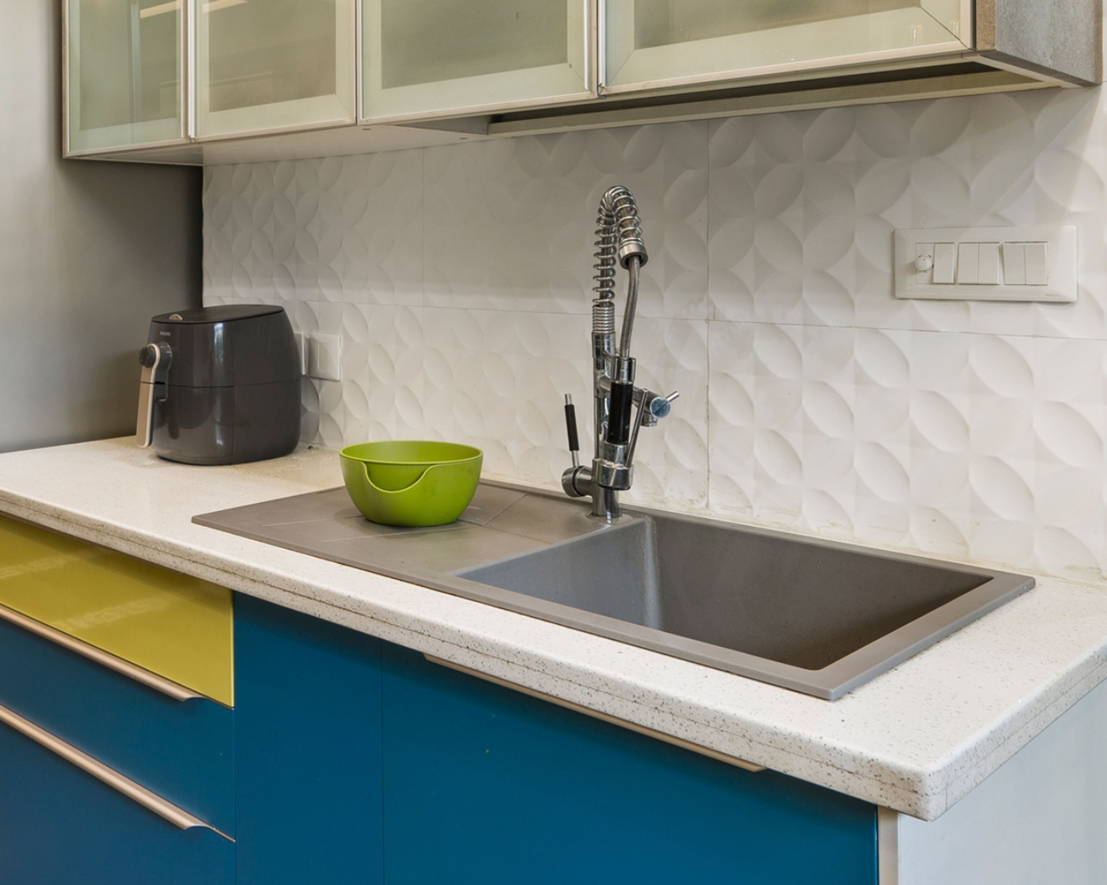 Top Mount Modern Single Bowl Kitchen Basin WIth Drainboard