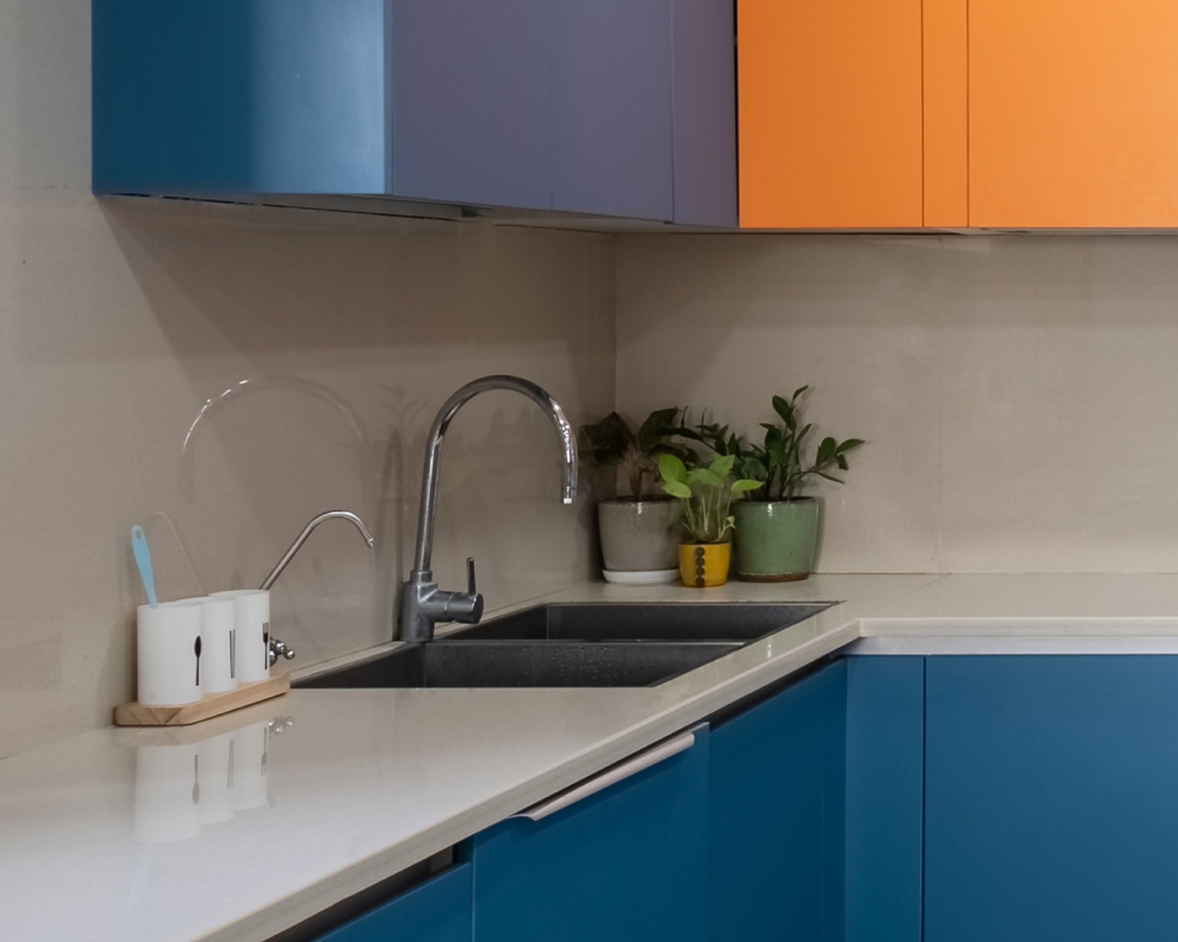 Modern Black Quartz Double Sinks With Top Mount