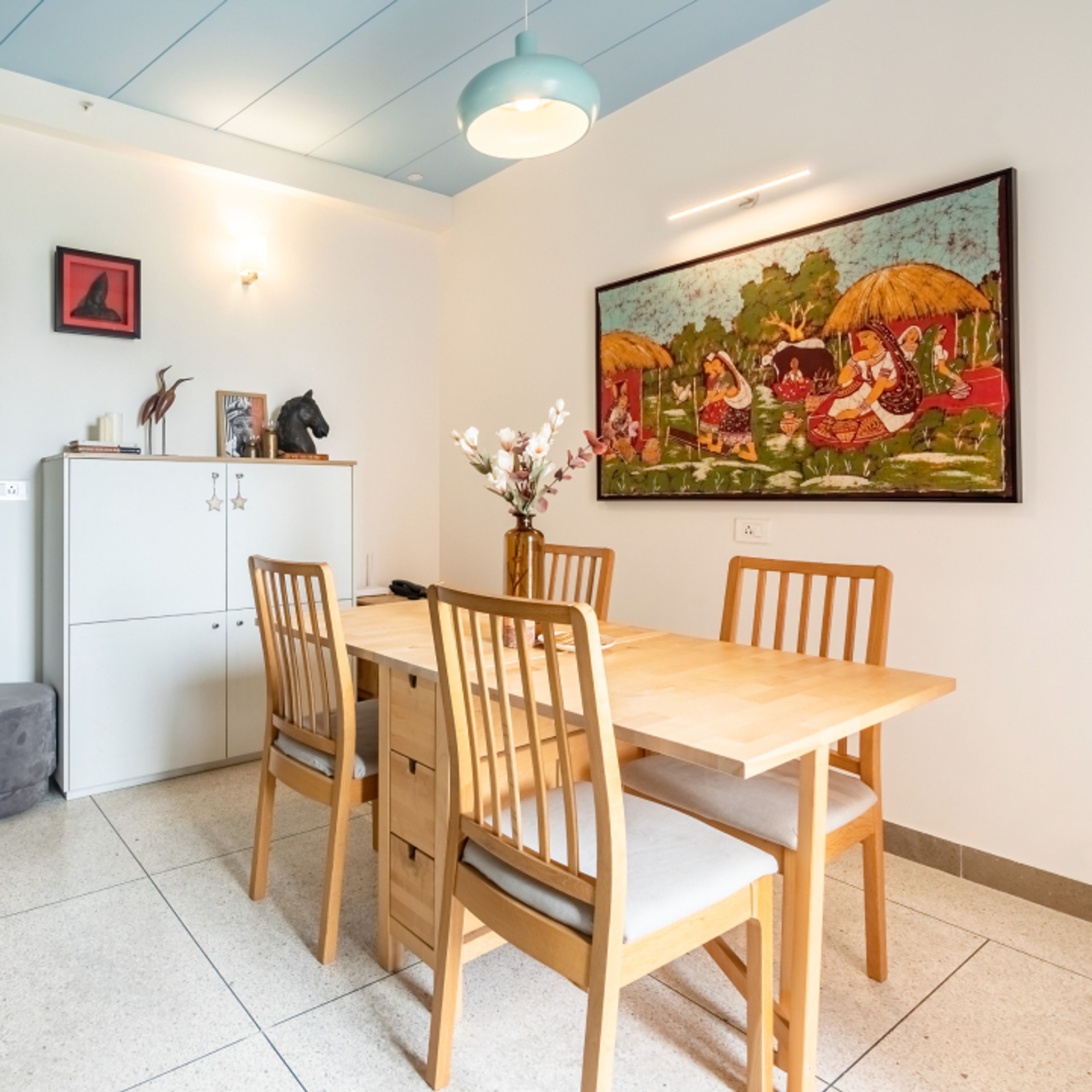 4-Seater Dining Room Design With A Crockery Unit - Livspace