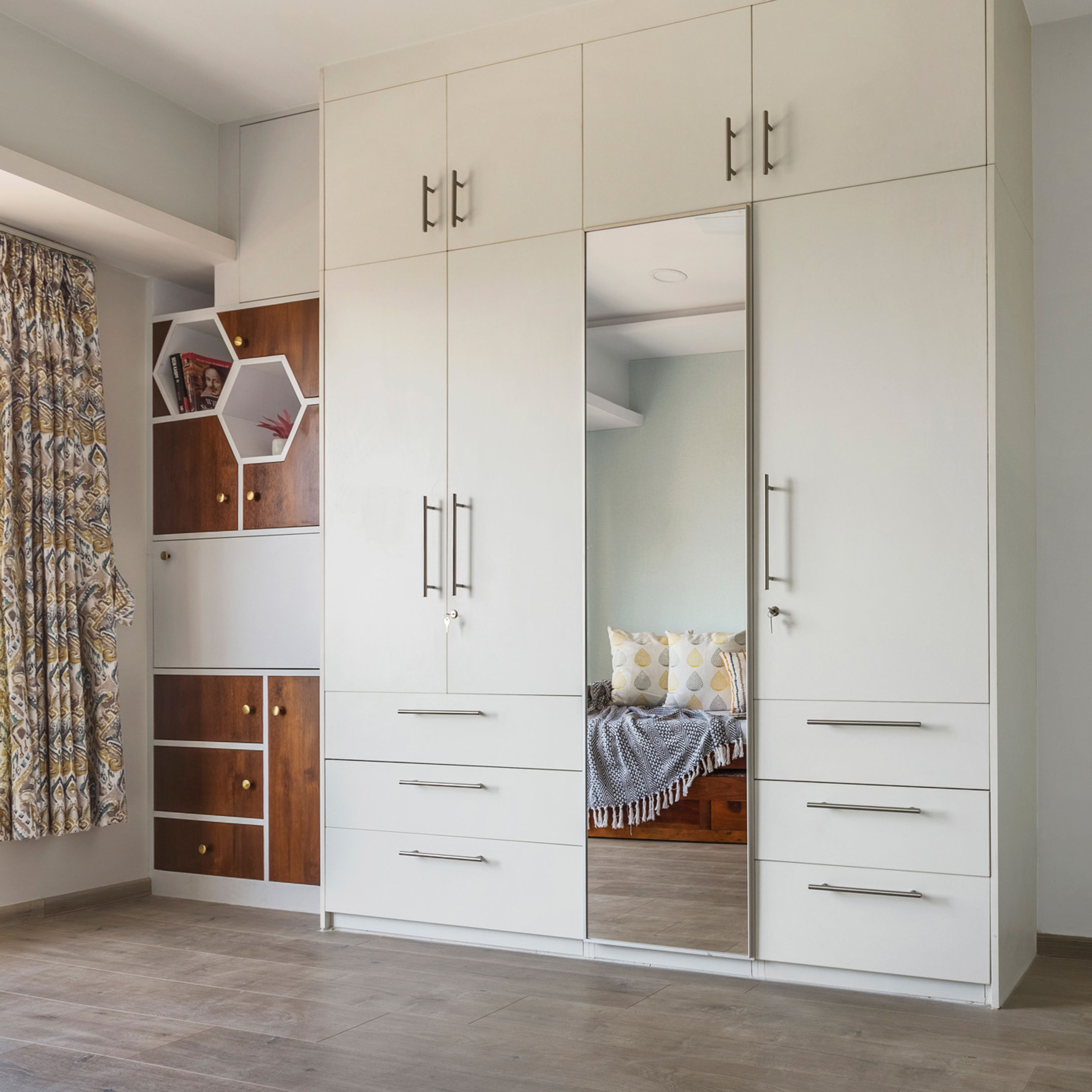 Modern 4 Door Swing Wardrobe Design With Mirror