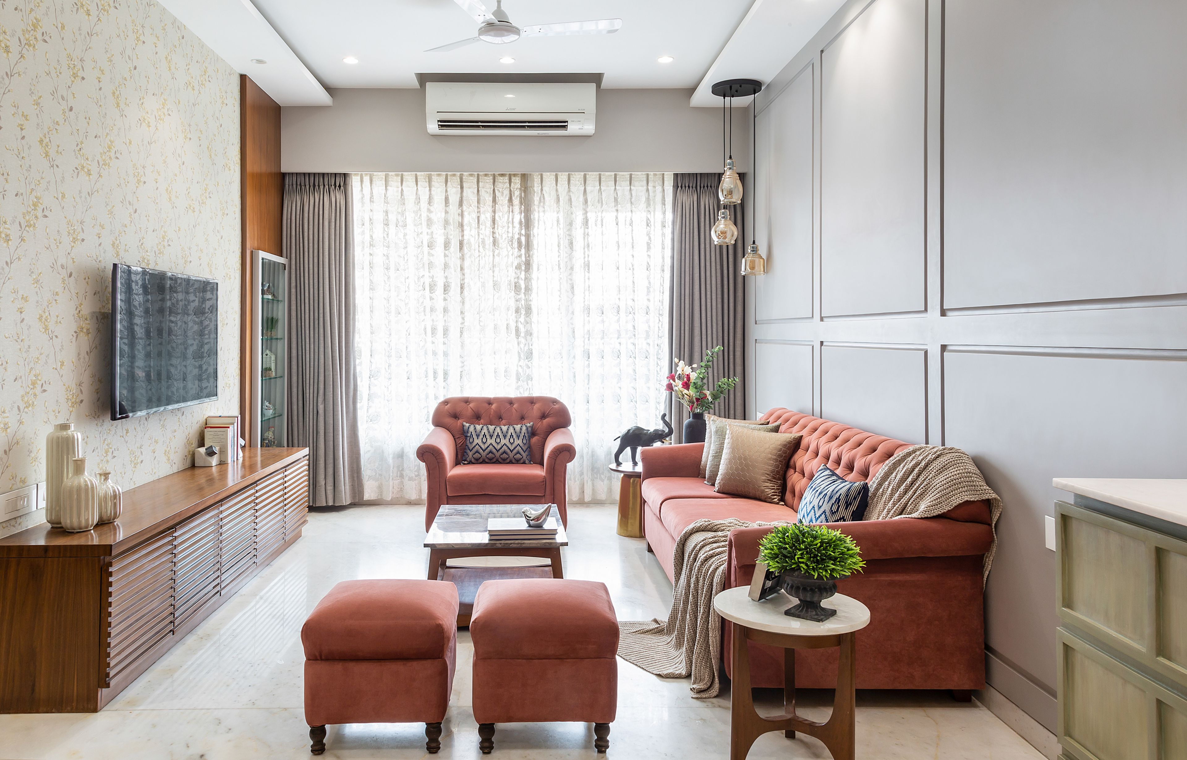 Modern Style Spacious Living Room