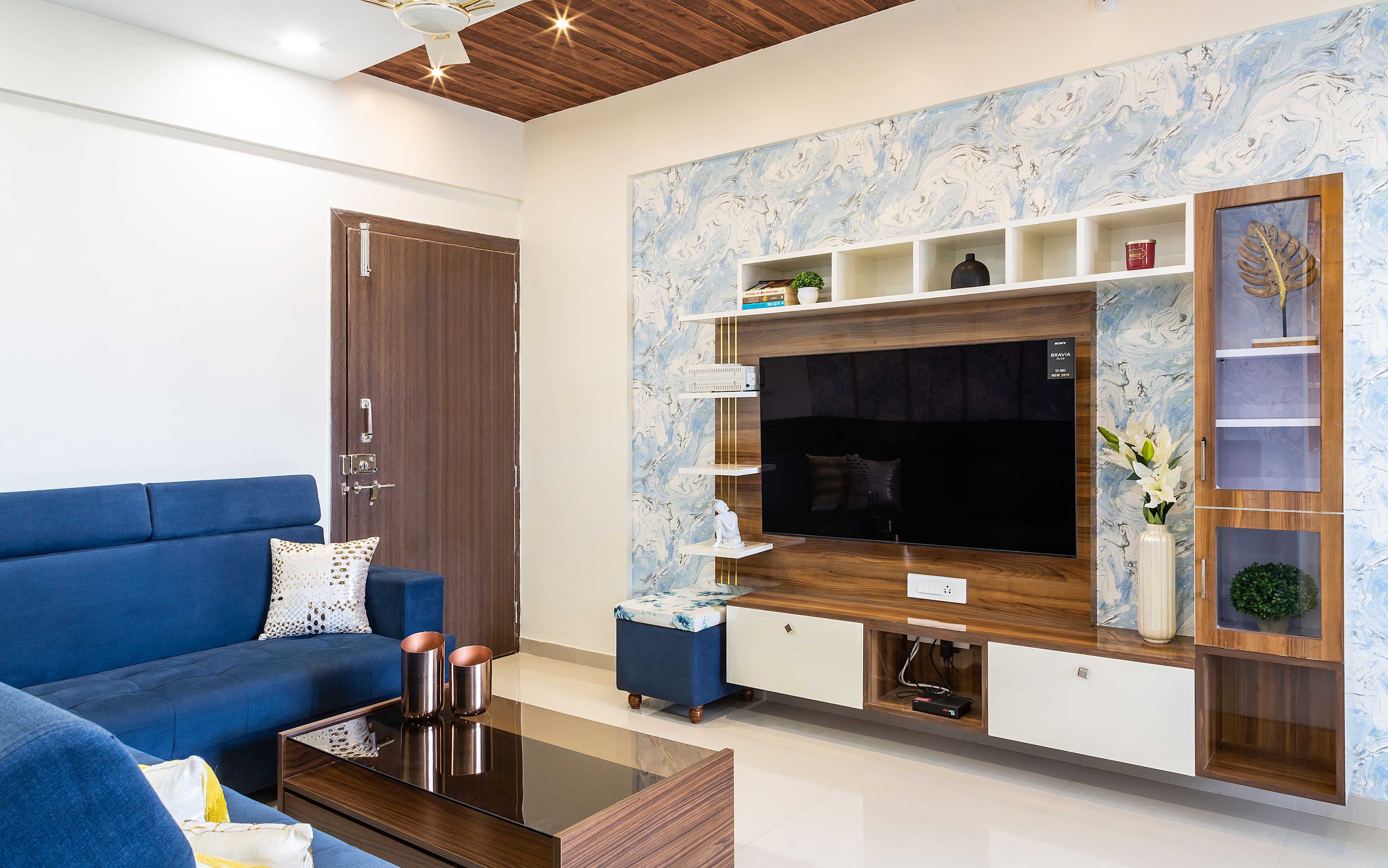 Contemporary Living Room - Livspace