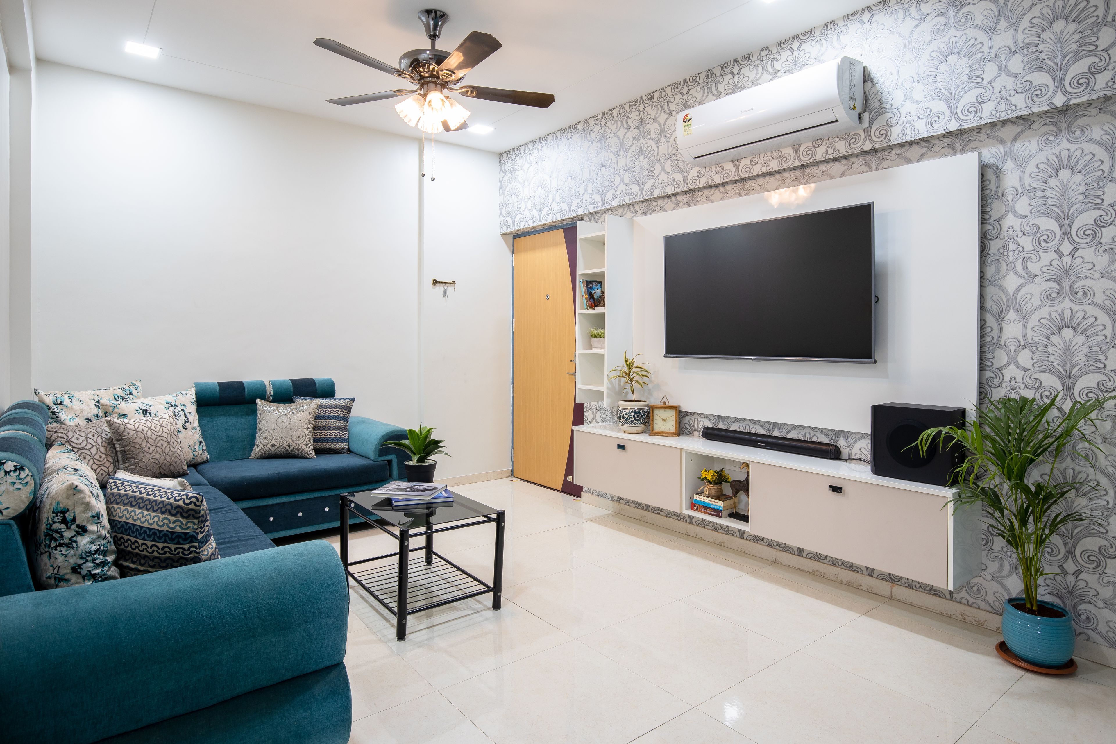 Spacious Living Room - Livspace