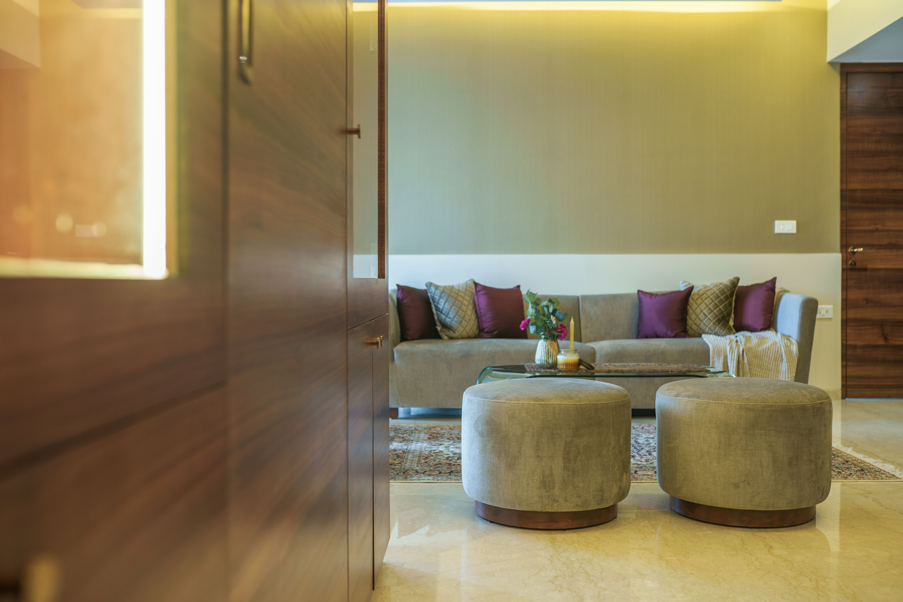 Modern Living Room - Livspace