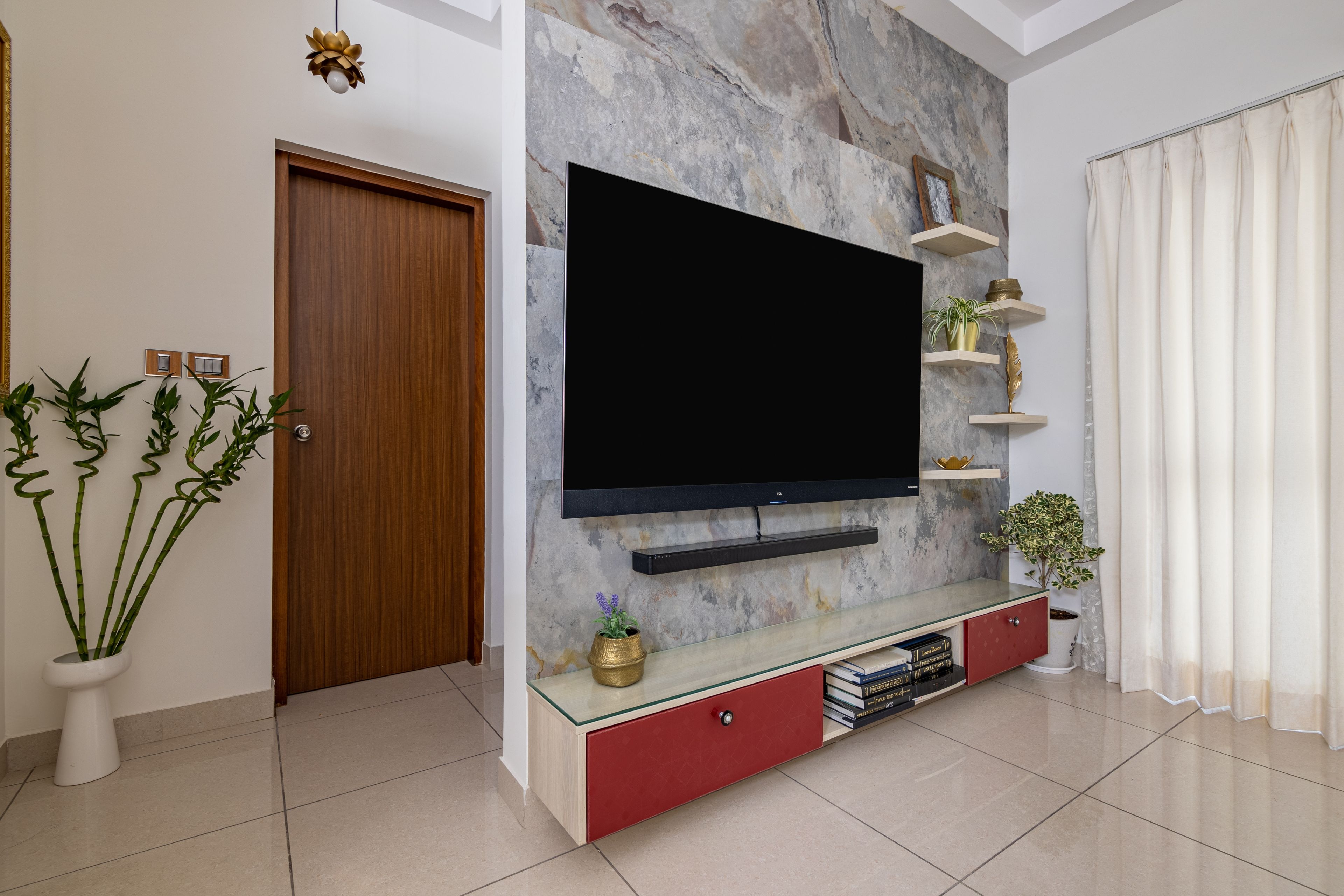 Modern Living Room - Livspace