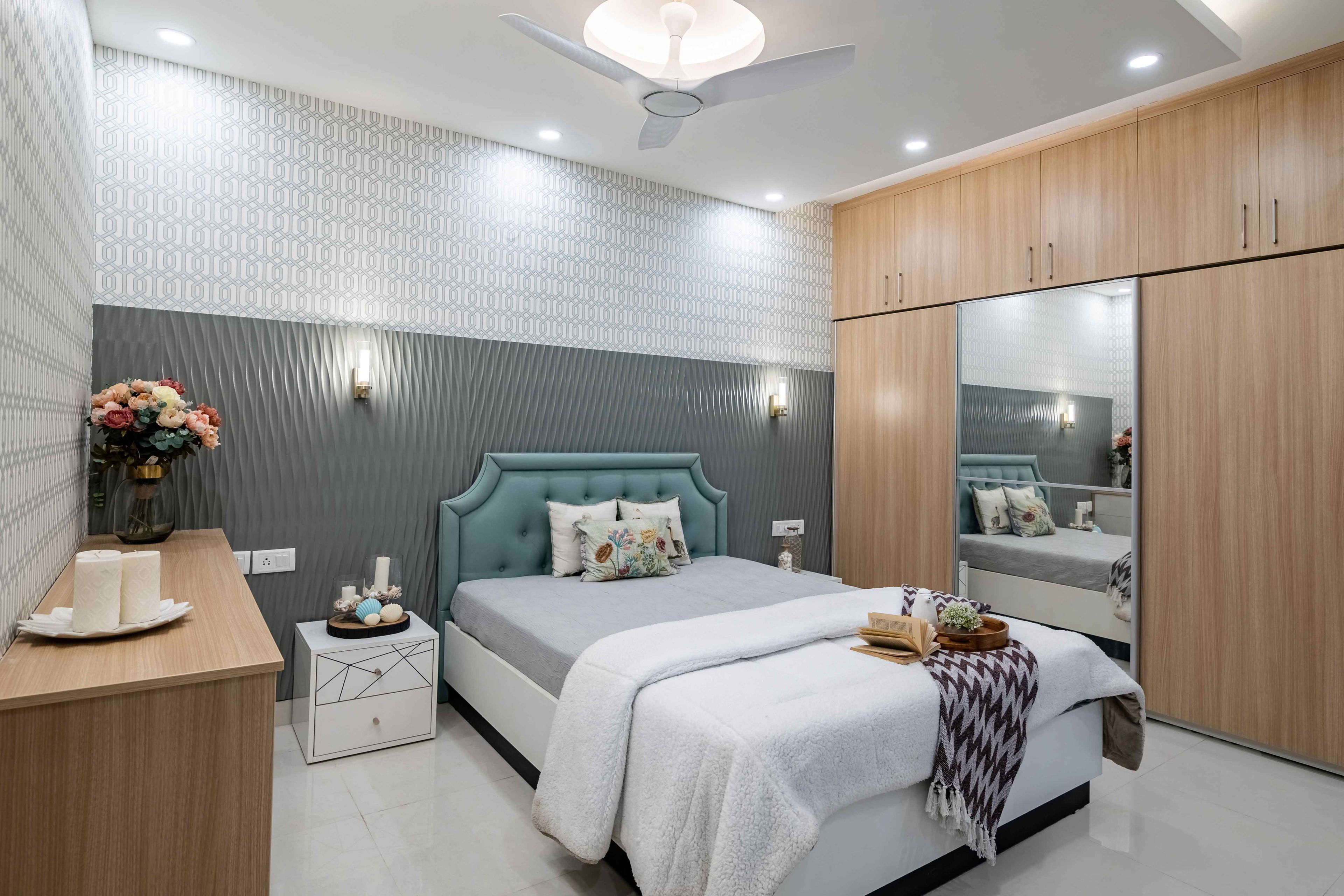 Contemporary Bedroom Design With A Double Bed With Hydraulic Storage