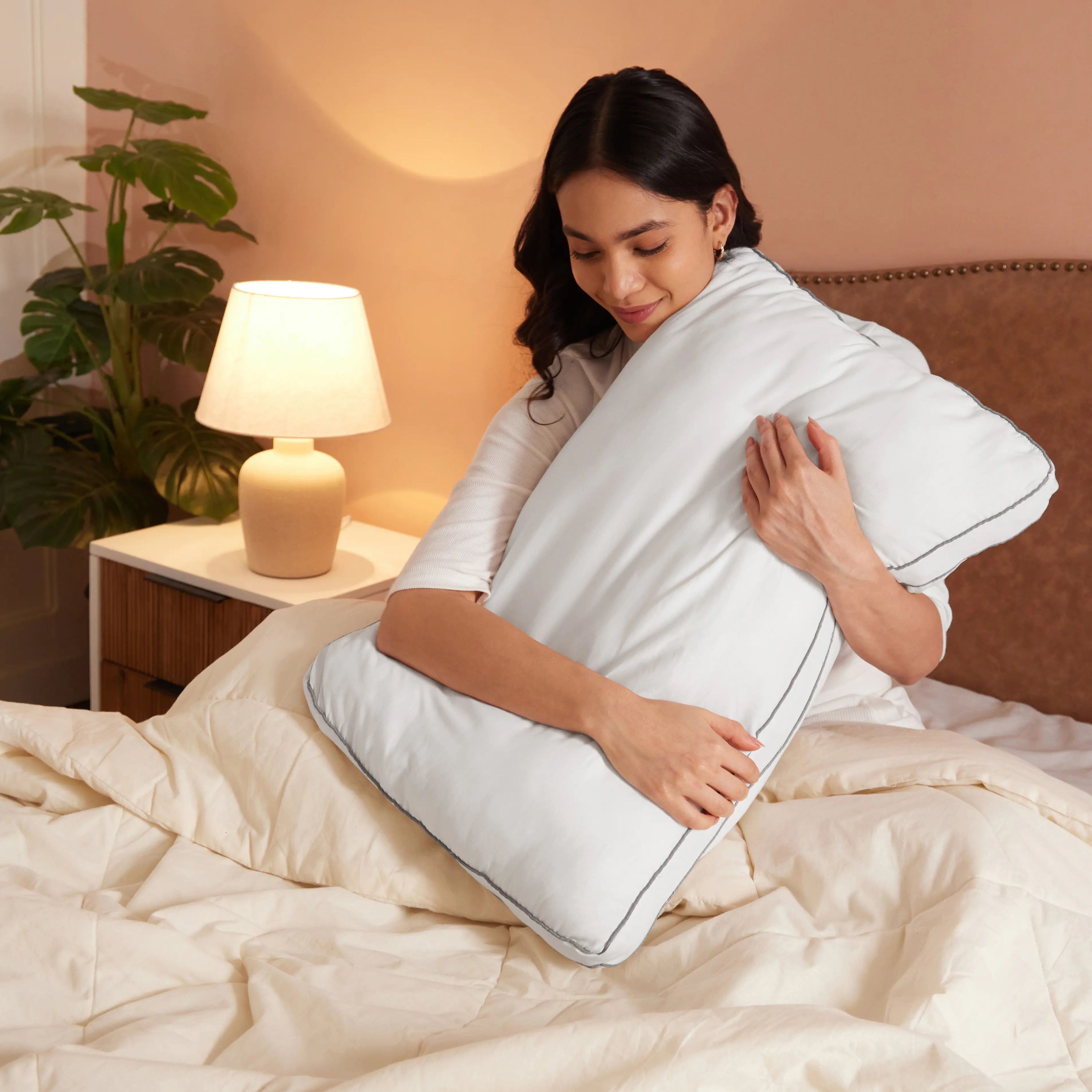 Cloud Nine White Solid Gusseted Pillow Filler