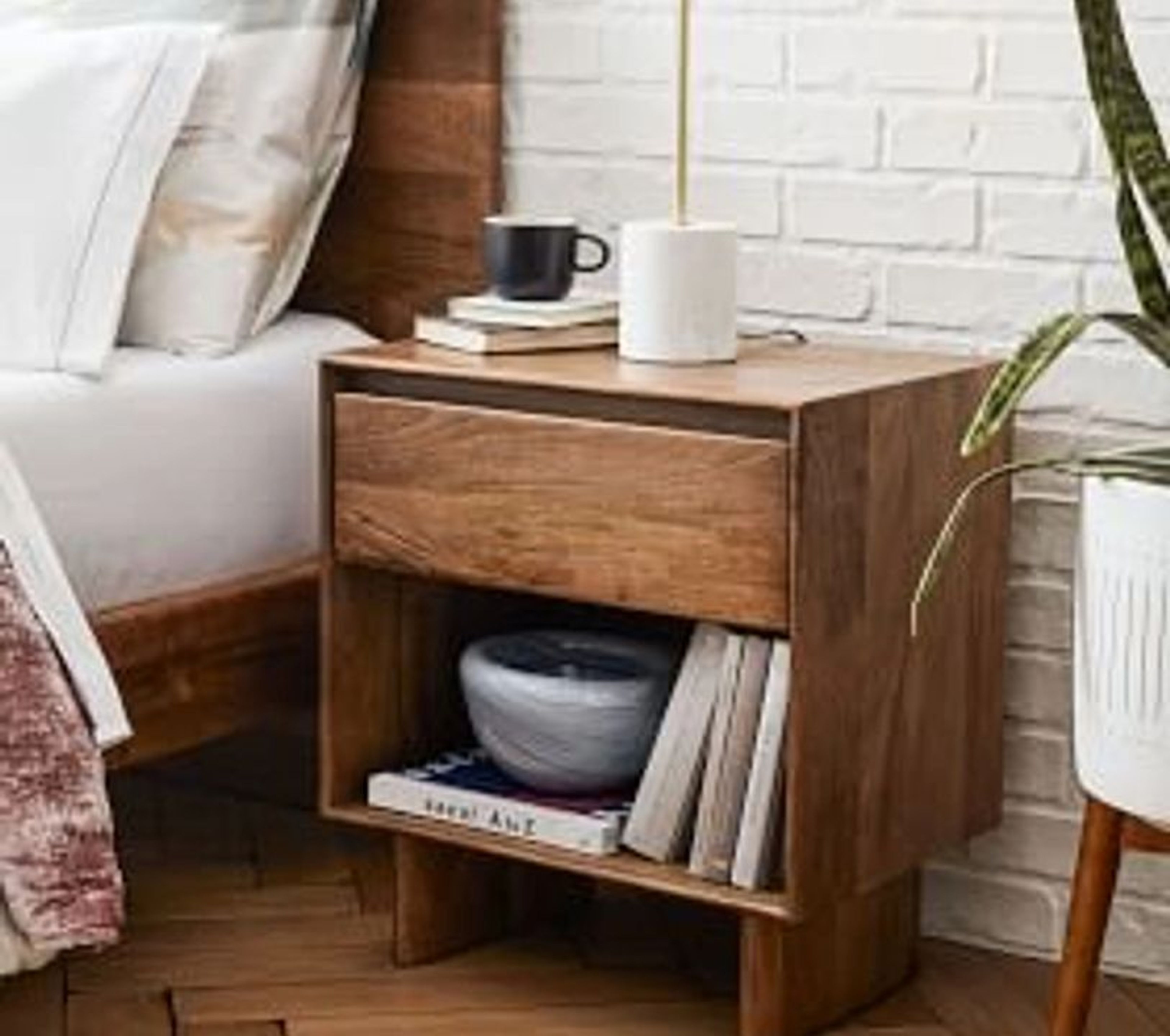 Quin Bedside Table
