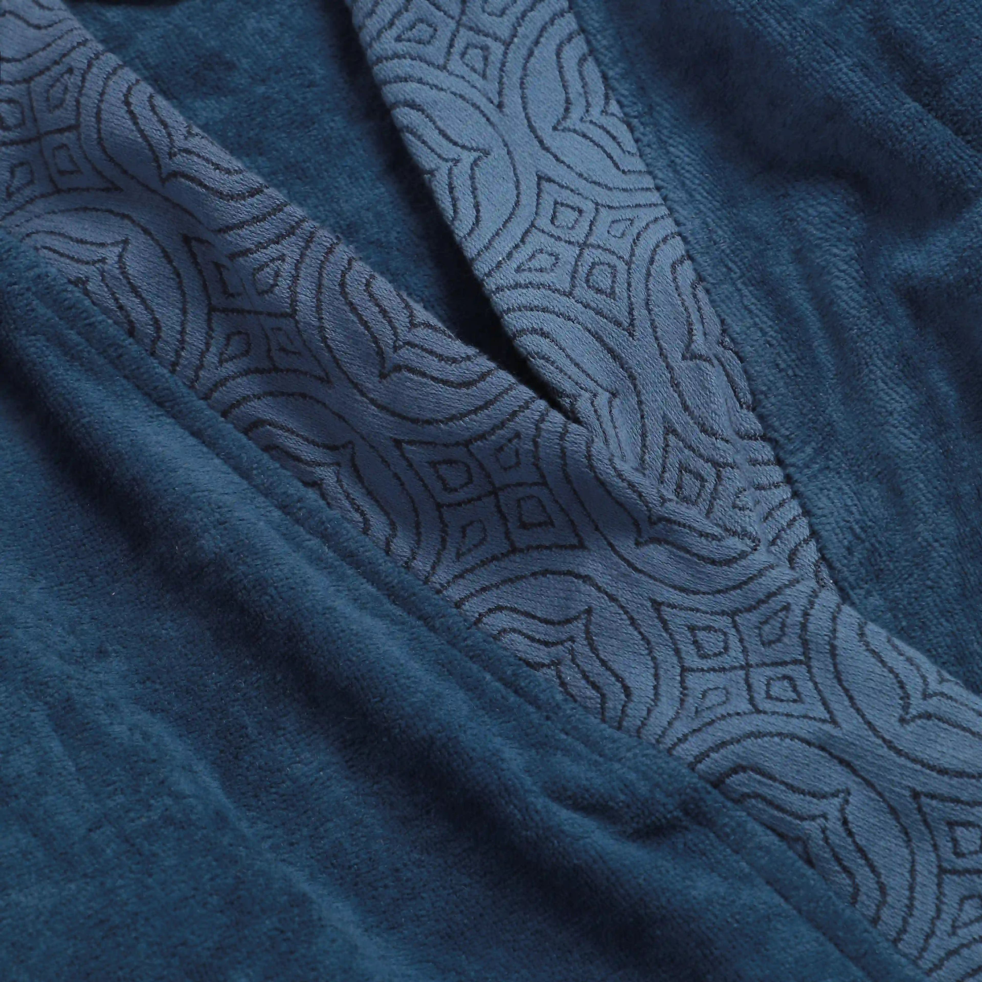 De Jacquard | Super Absorbent & Luxurious Bathrobe | With Decorative Jacquard Collar & Cuff