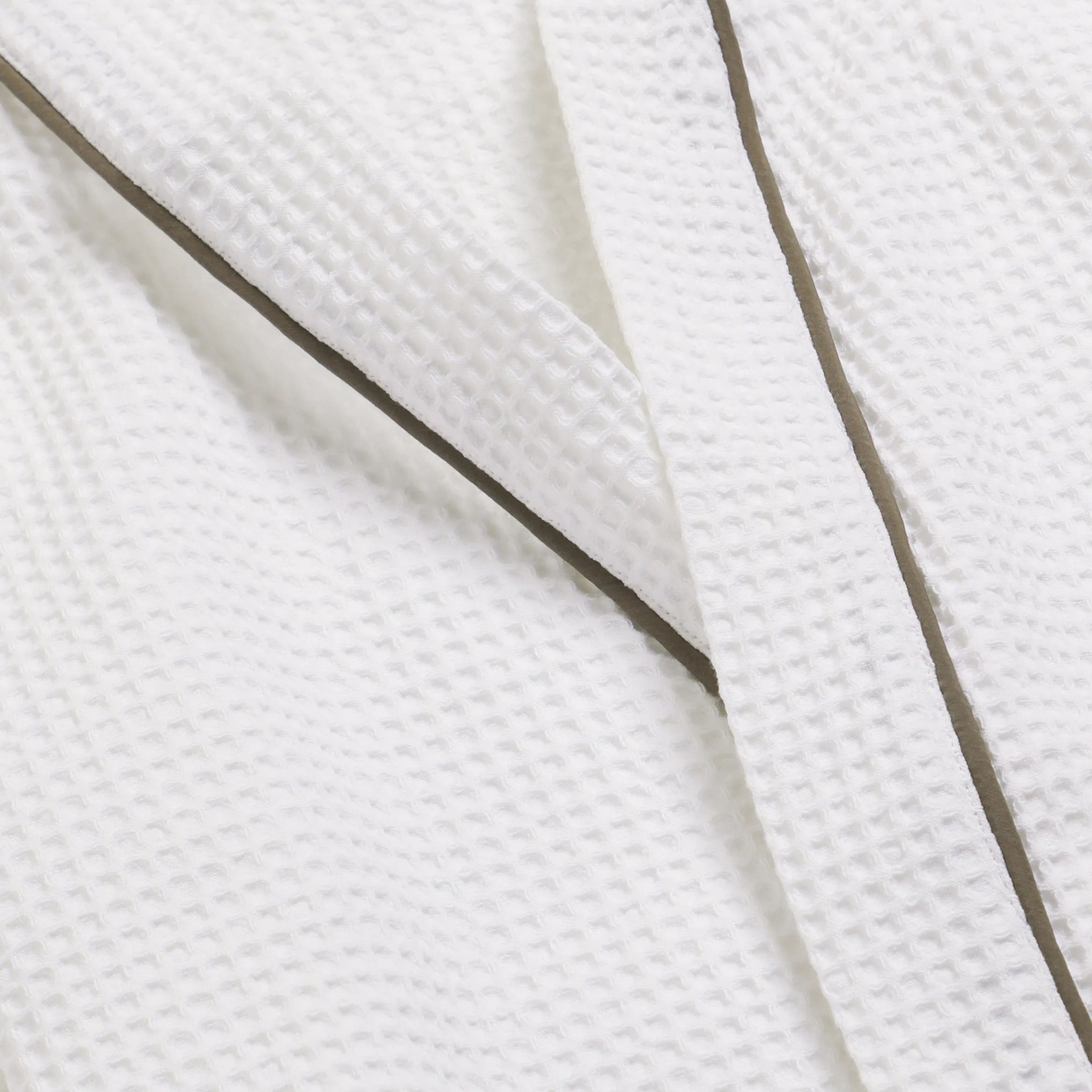 Pelushe | Super Absorbent & Quick Dry Waffle Cotton Bathrobe