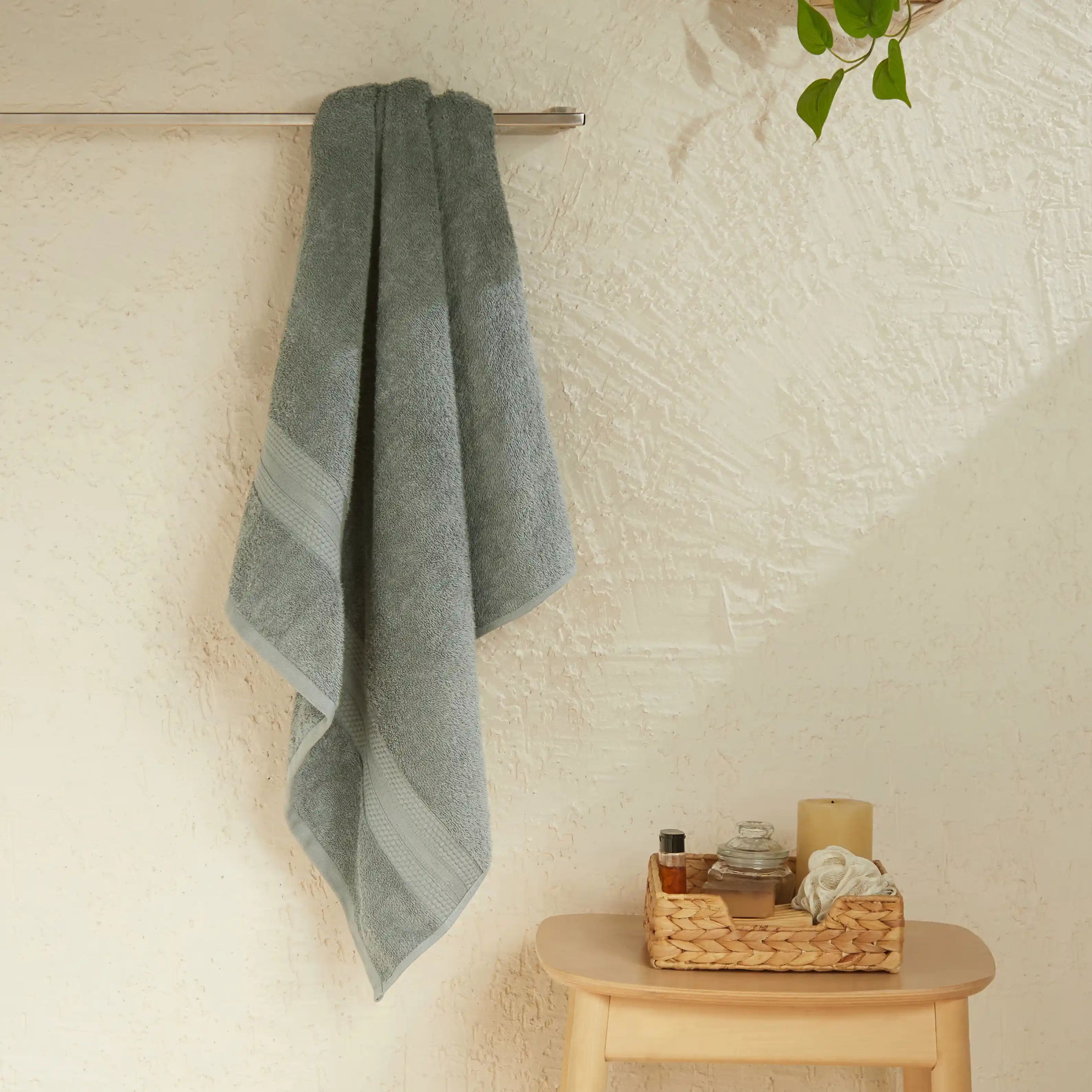 Paleto | Everyday Essentials Absorbent Ring Spun Cotton Bath Towel