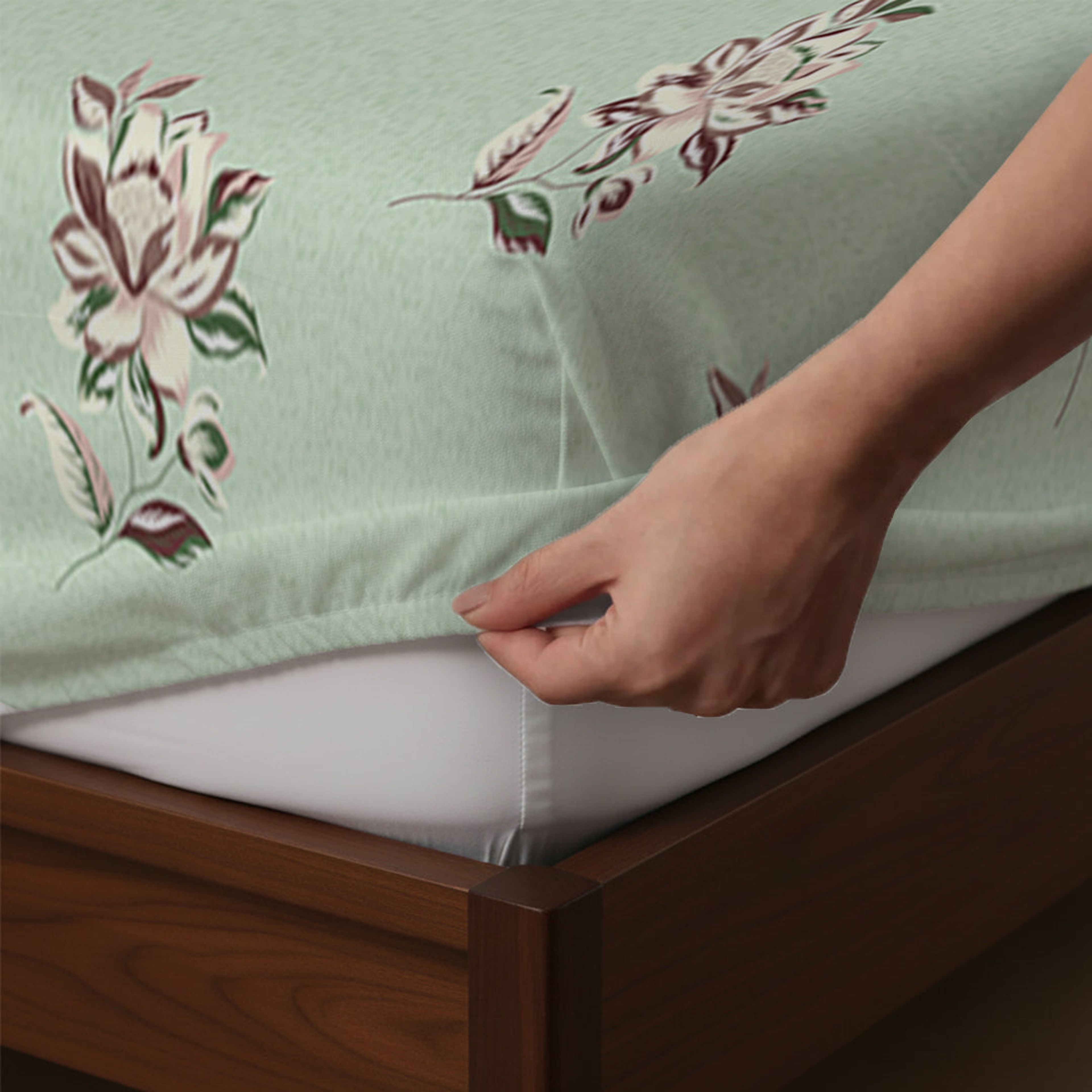 Serene Nest Printed Fitted Sheet Set