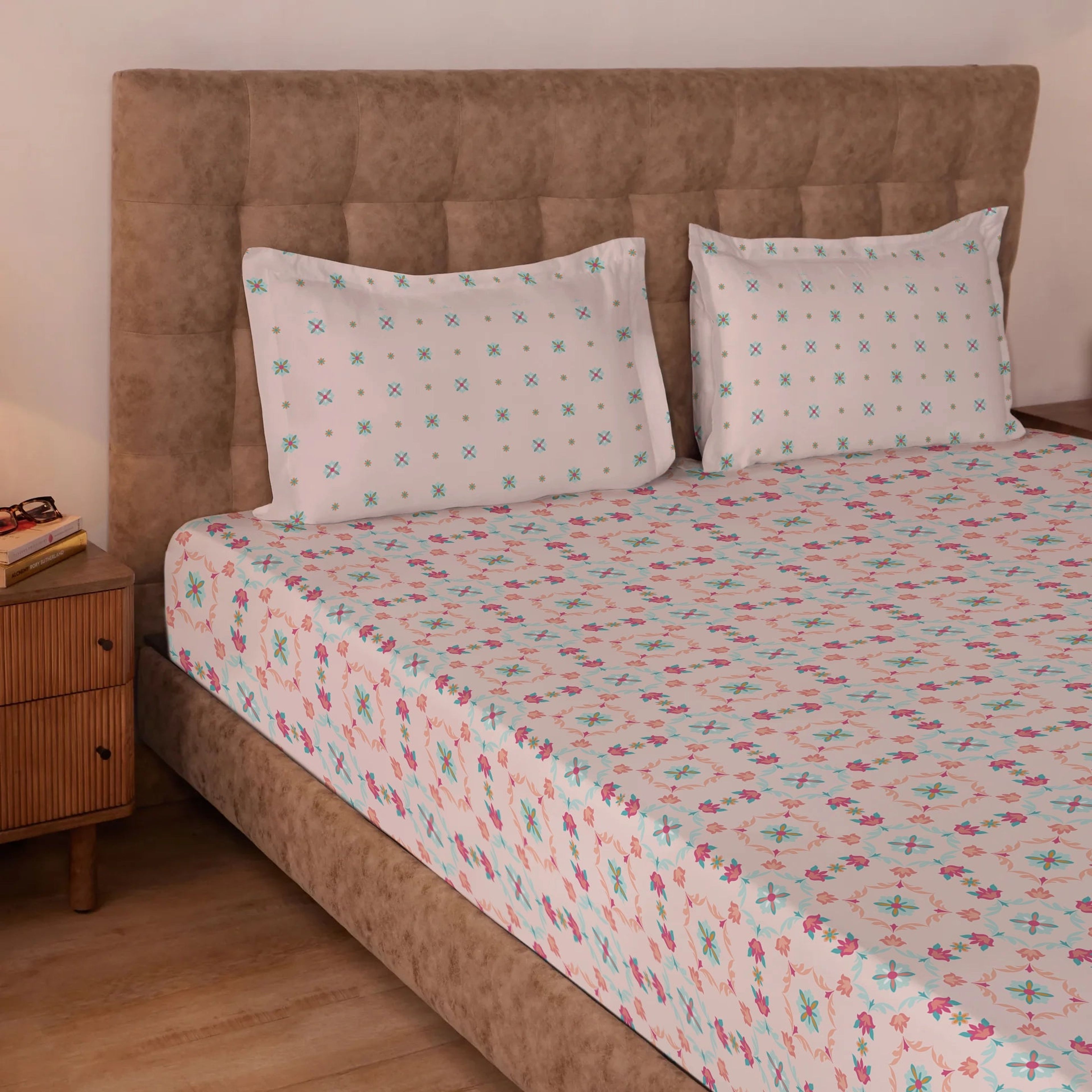 Aangan Weaves | Romantic Floral Printed Cotton Bedsheet Set - Blush Pink