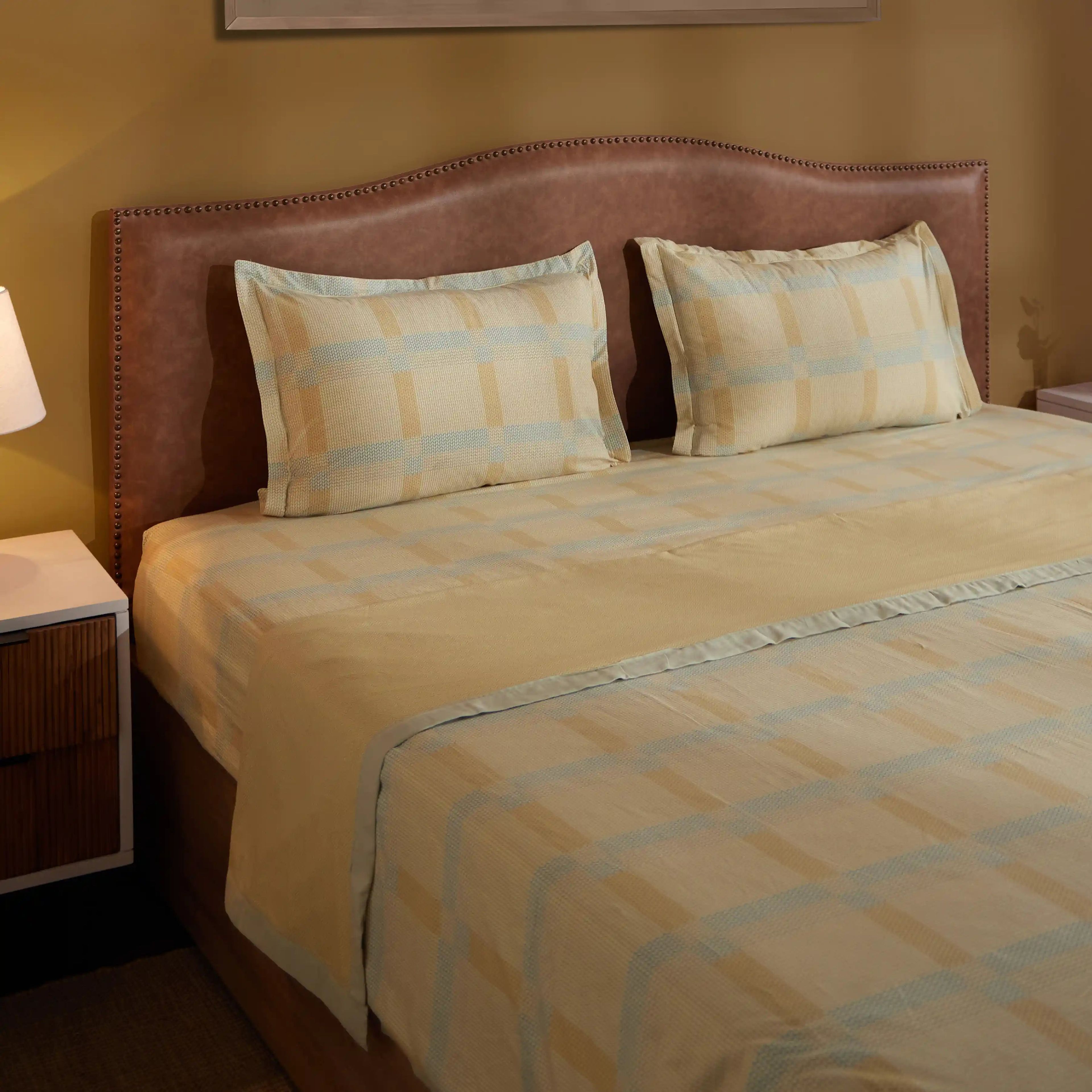 Threadscapes | Woven Textured Printed Reversible Dohar with Super Soft Flannel Layering-Sand