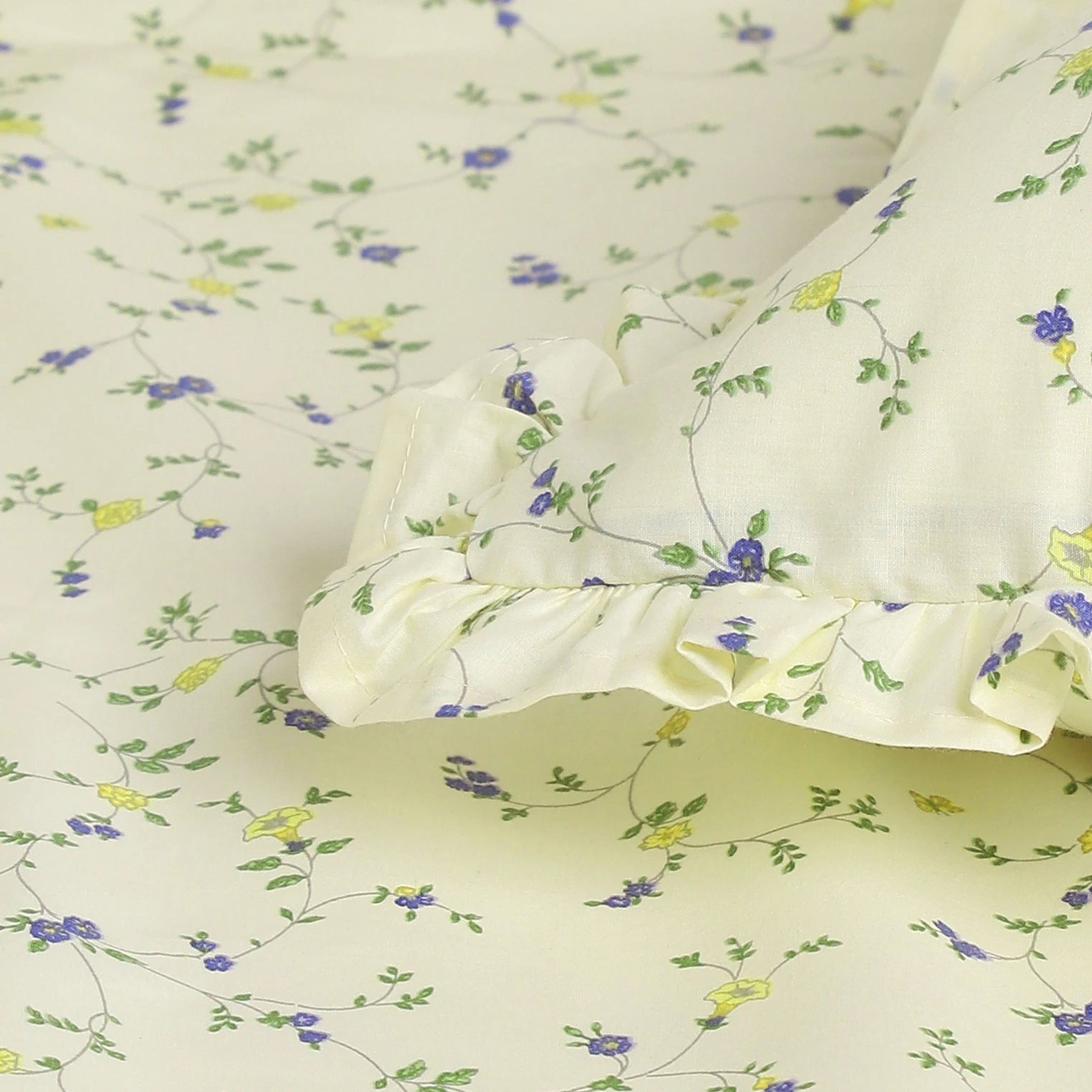 Bloomshire Luxe | Romantic Flora Printed Cotton Bedsheet Set | Pillow Cover with Frills-Cream Bloom