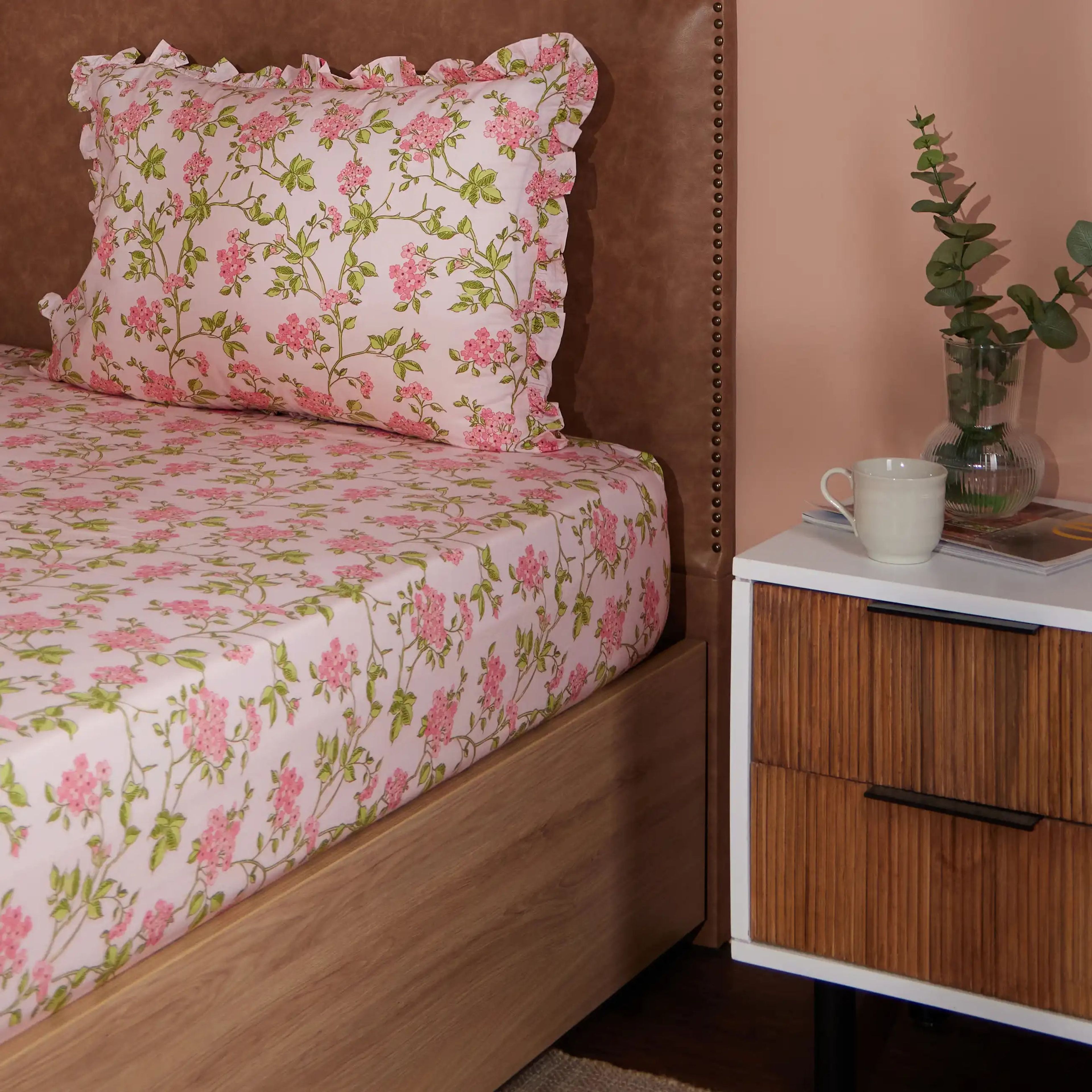 Bloomshire Luxe | Romantic Flora Printed Cotton Bedsheet Set | Pillow Cover with Frills-Pink