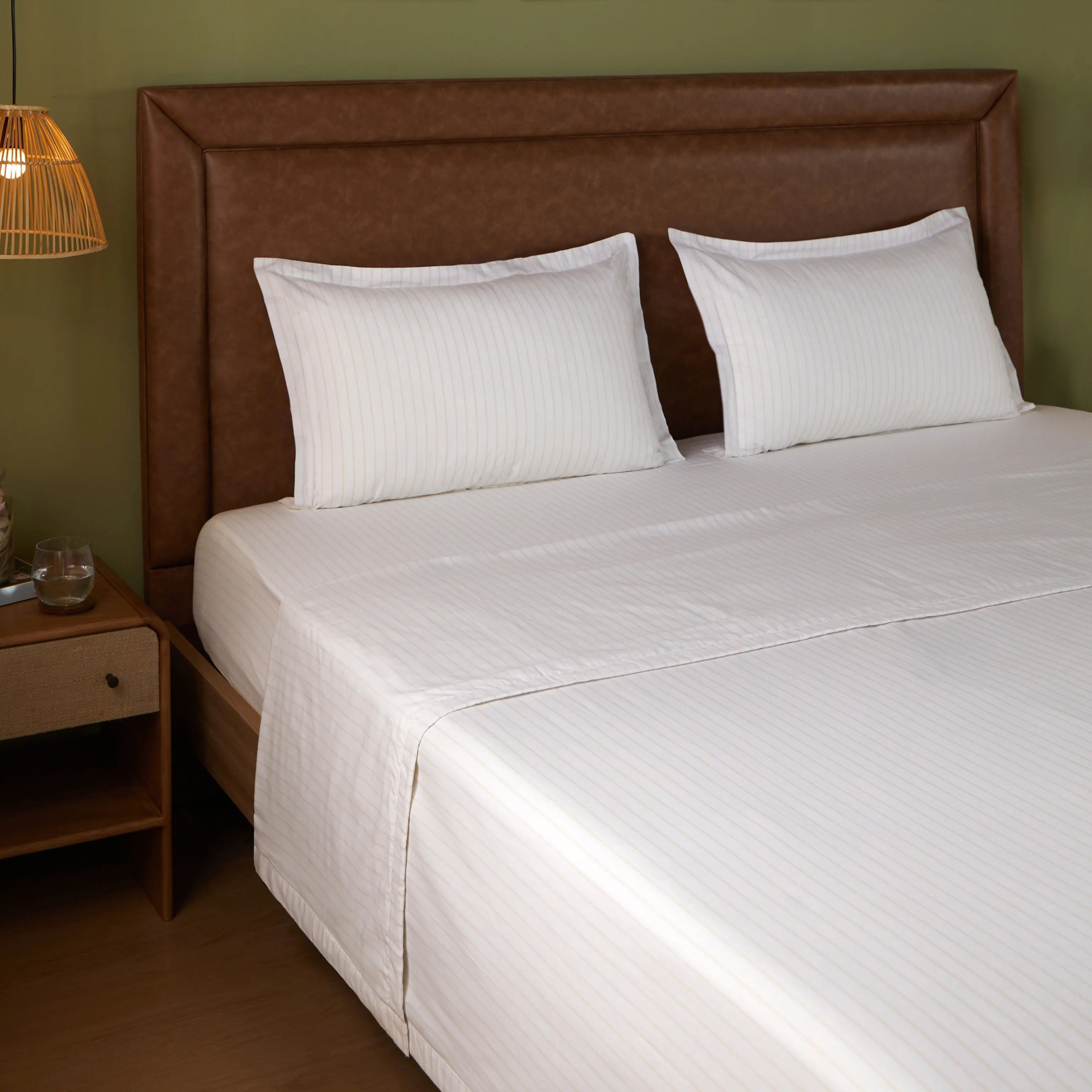 Bloomshire Classic | Everyday Charm Printed Reversible Dohar with Super Soft Flannel Layering-Beige