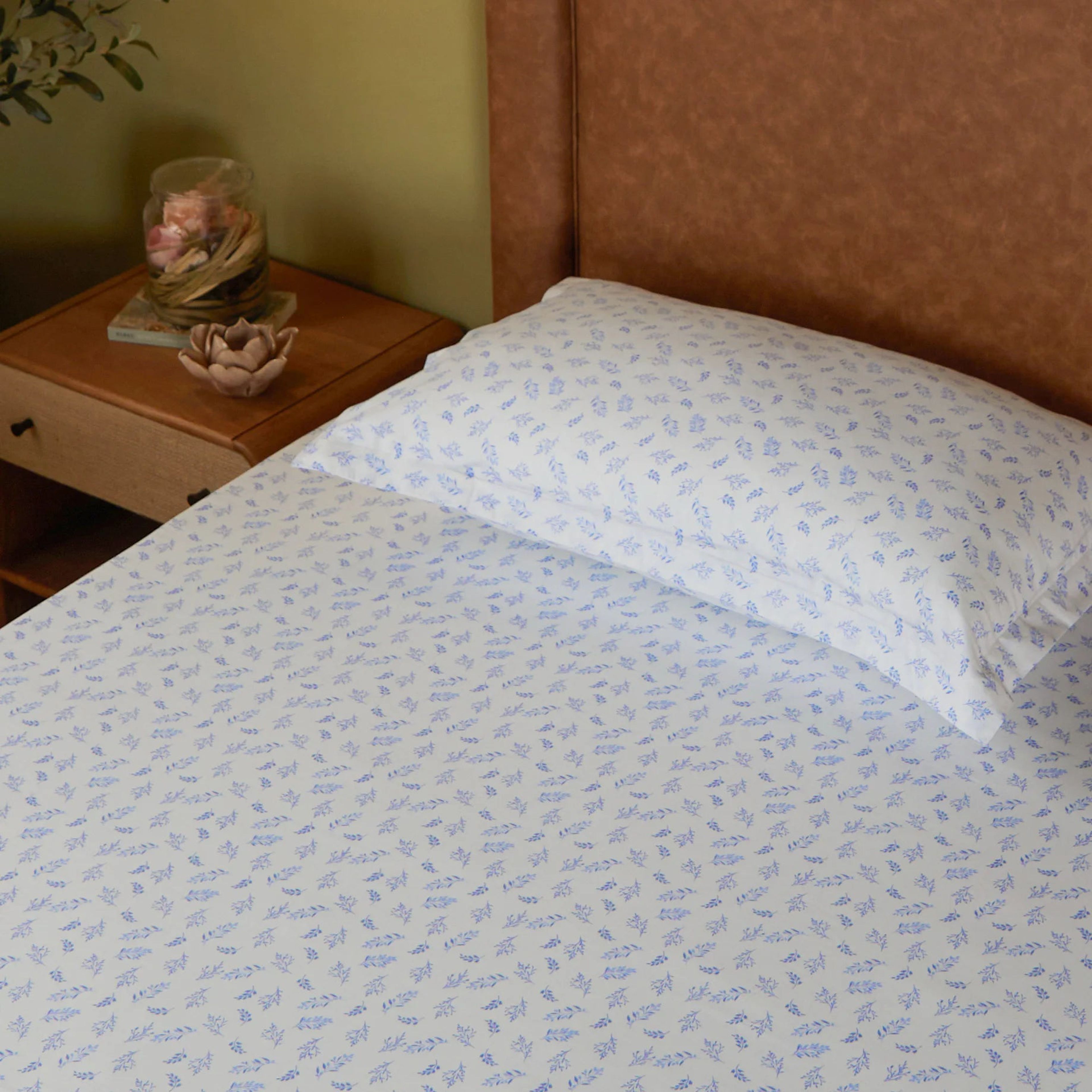 Bloomshire Classic | Everyday Charm Printed Cotton Bedsheet Set-Purple