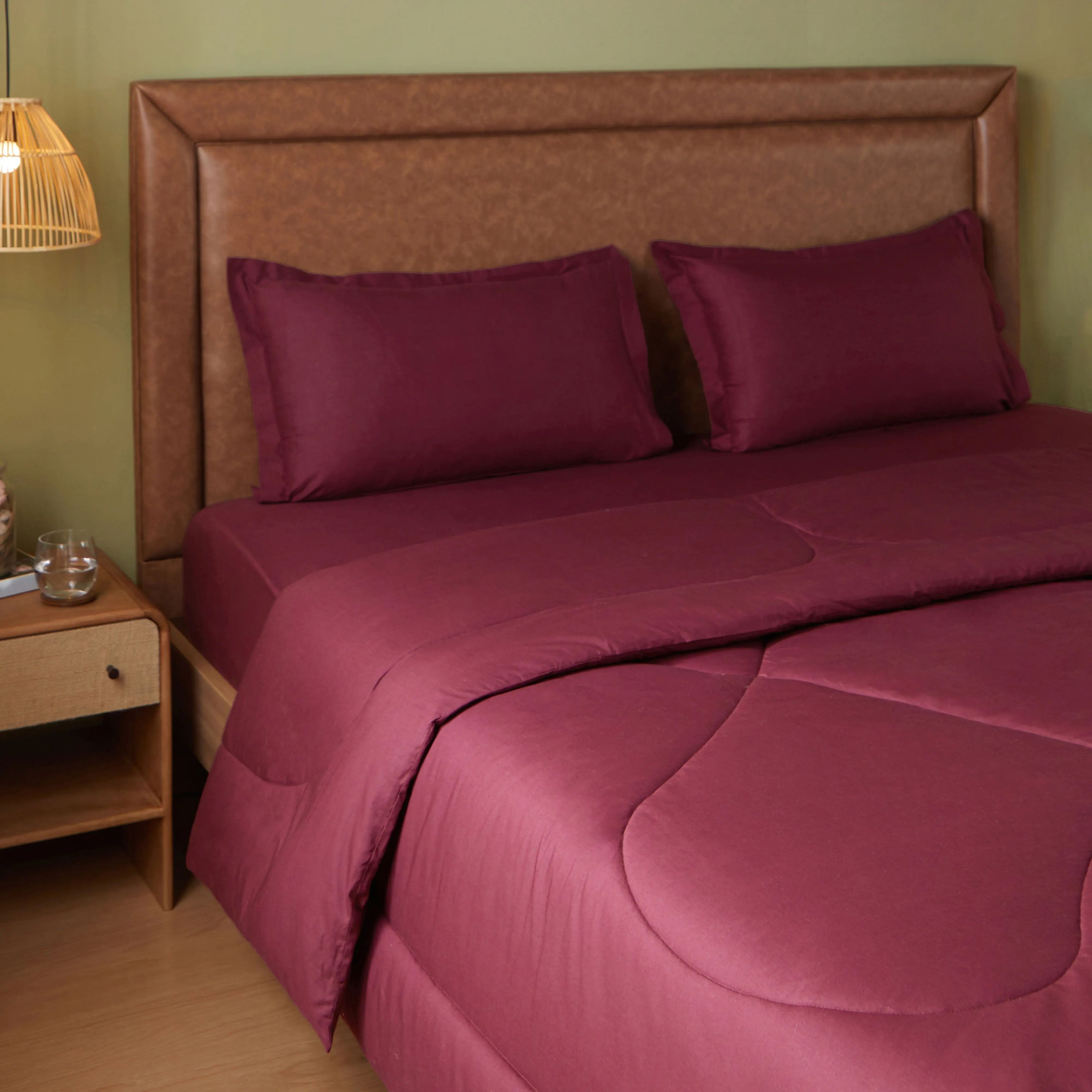 Paleto | Everyday Hues Cotton Solid Dyed 120GSM Comforter-Windsor Wine