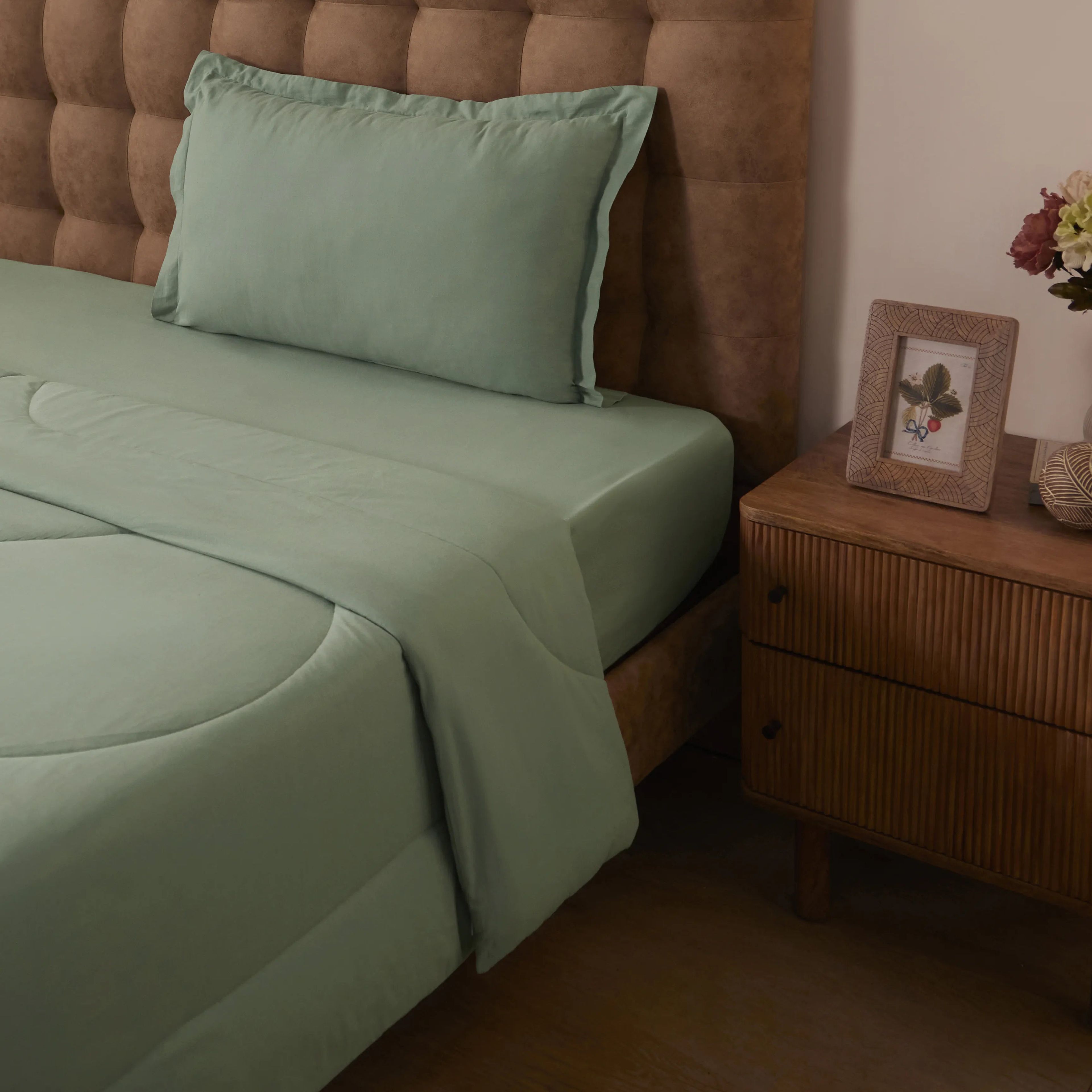 Paleto | Everyday Hues Cotton Solid Dyed 120GSM Comforter-Green Sage