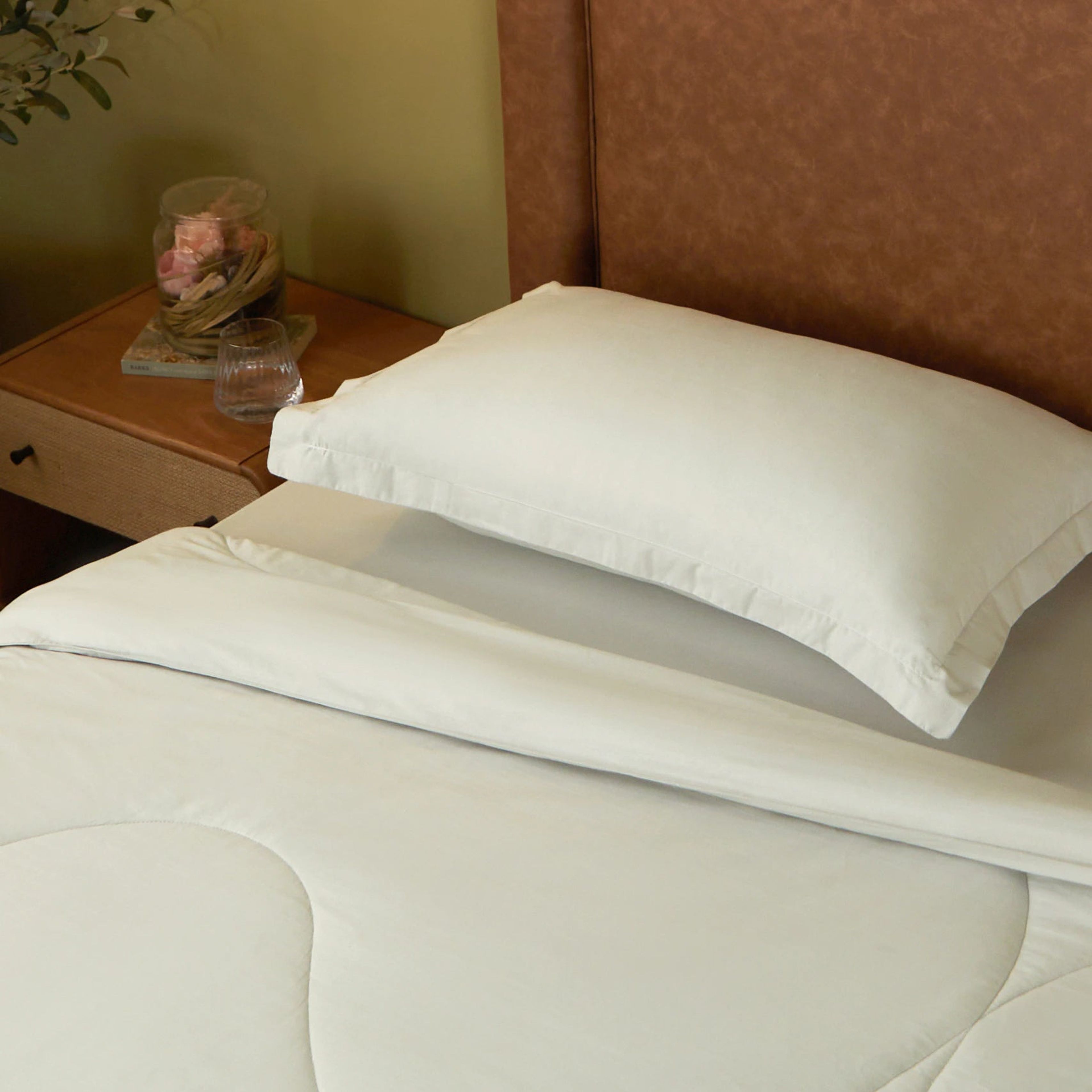 Paleto | Everyday Hues Cotton Solid Dyed 120GSM Comforter-Silver