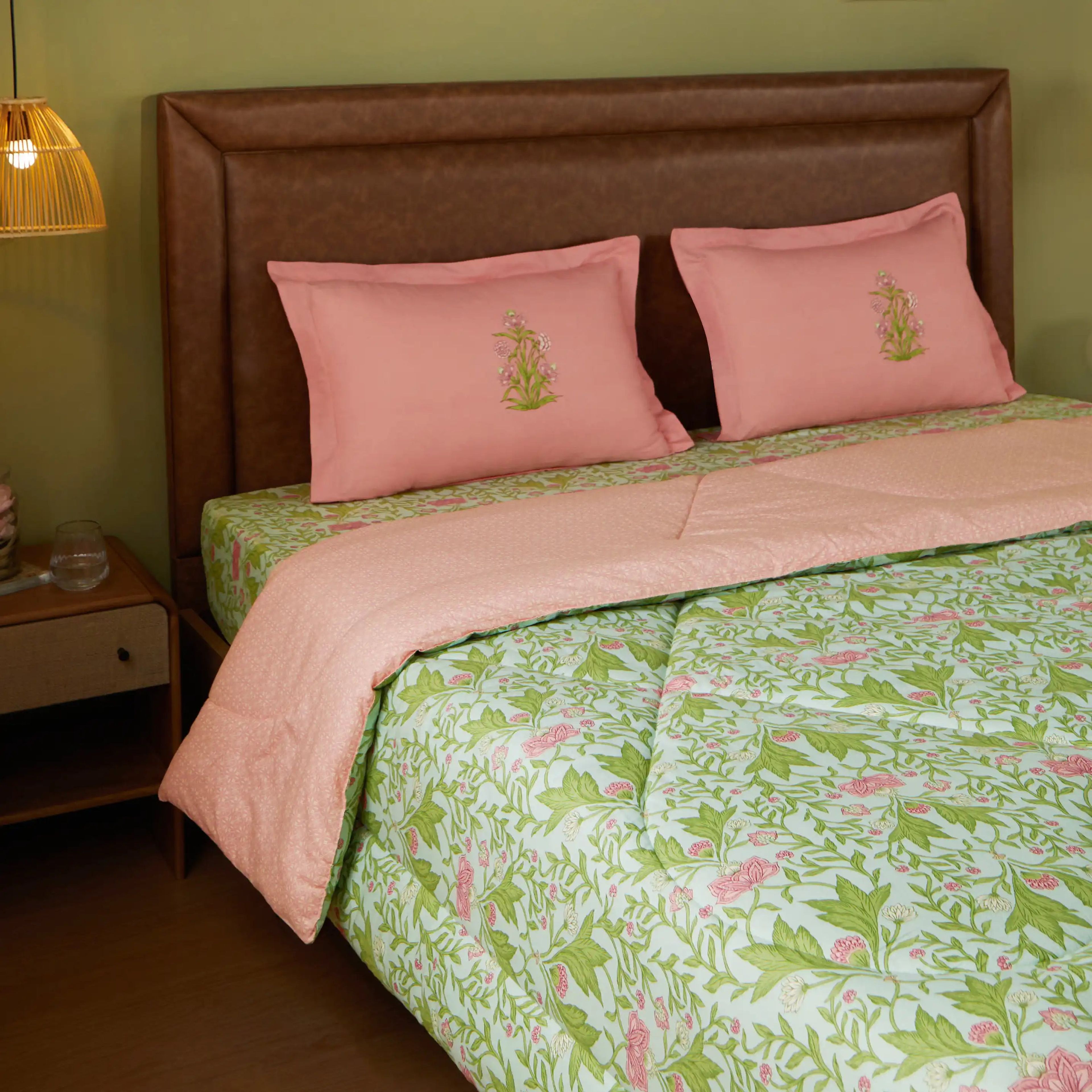 Chippa Lane | Contemporary Indian Print Design Coordinated Bedding Set | Set of Bedsheet & Comforter-Sage Mint