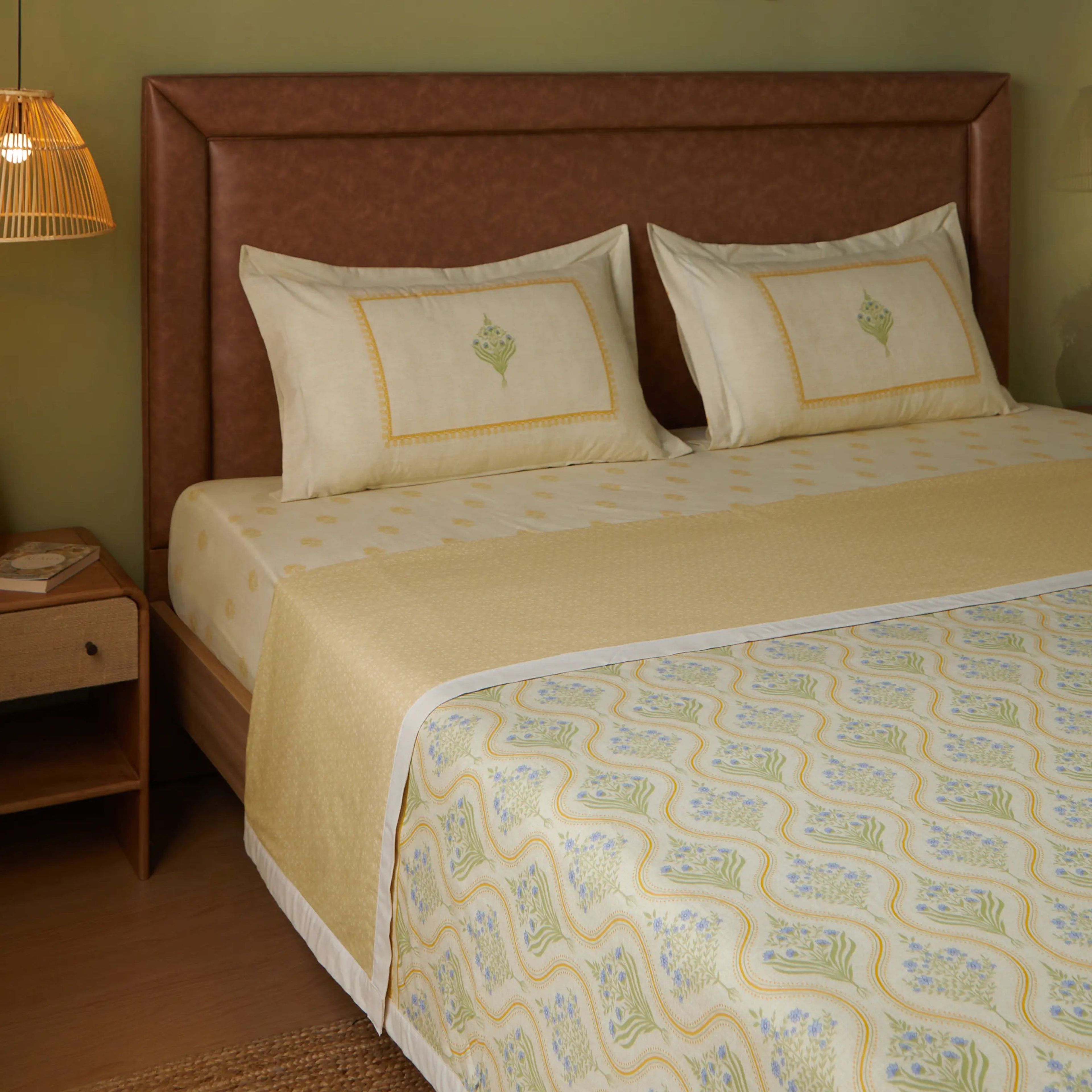 Chippa Lane | Contemporary Indian Print Design Coordinated Bedding Set | Set of Bedsheet & Dohar-Mustard