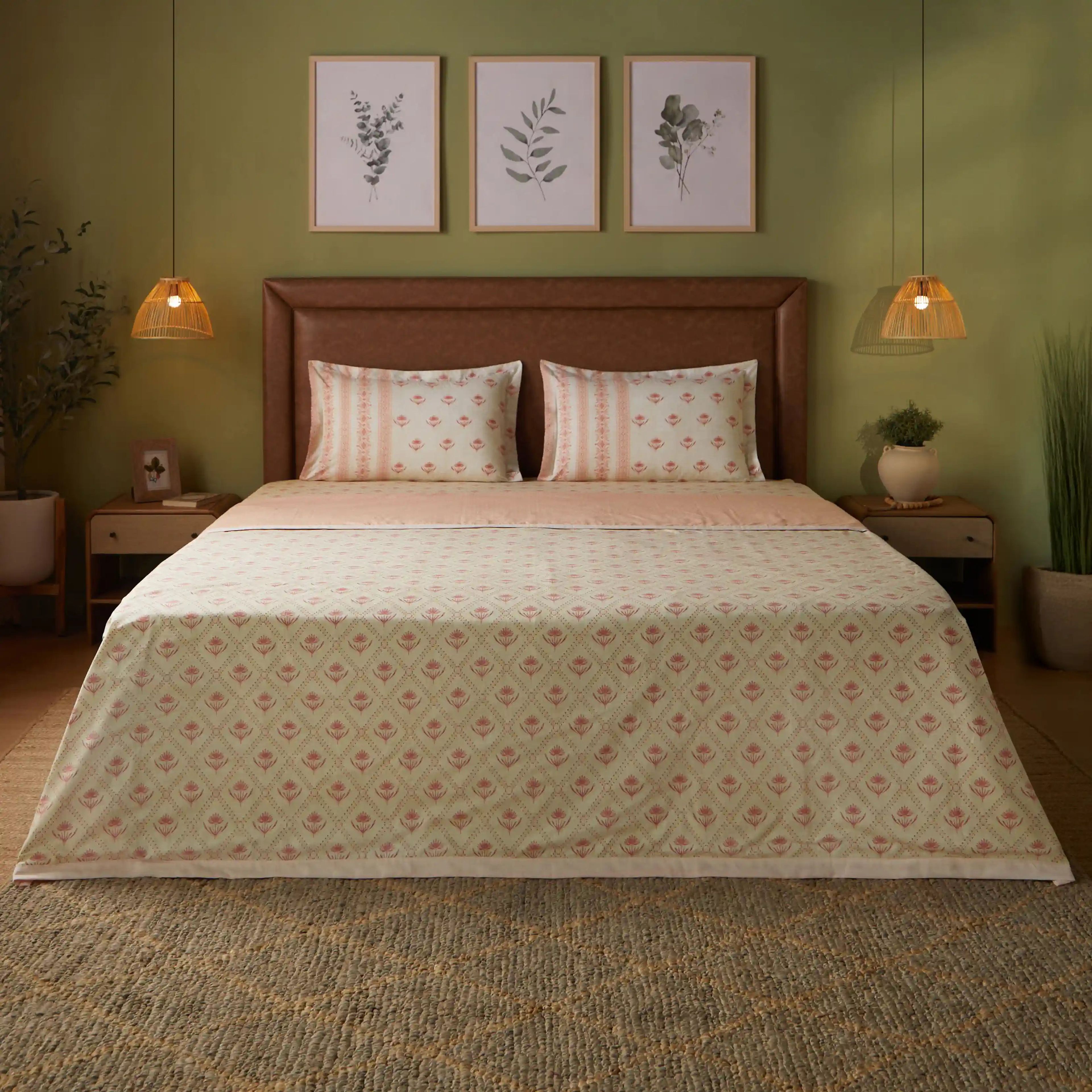 Chippa Lane | Contemporary Indian Print Design Coordinated Bedding Set | Set of Bedsheet & Dohar-Red