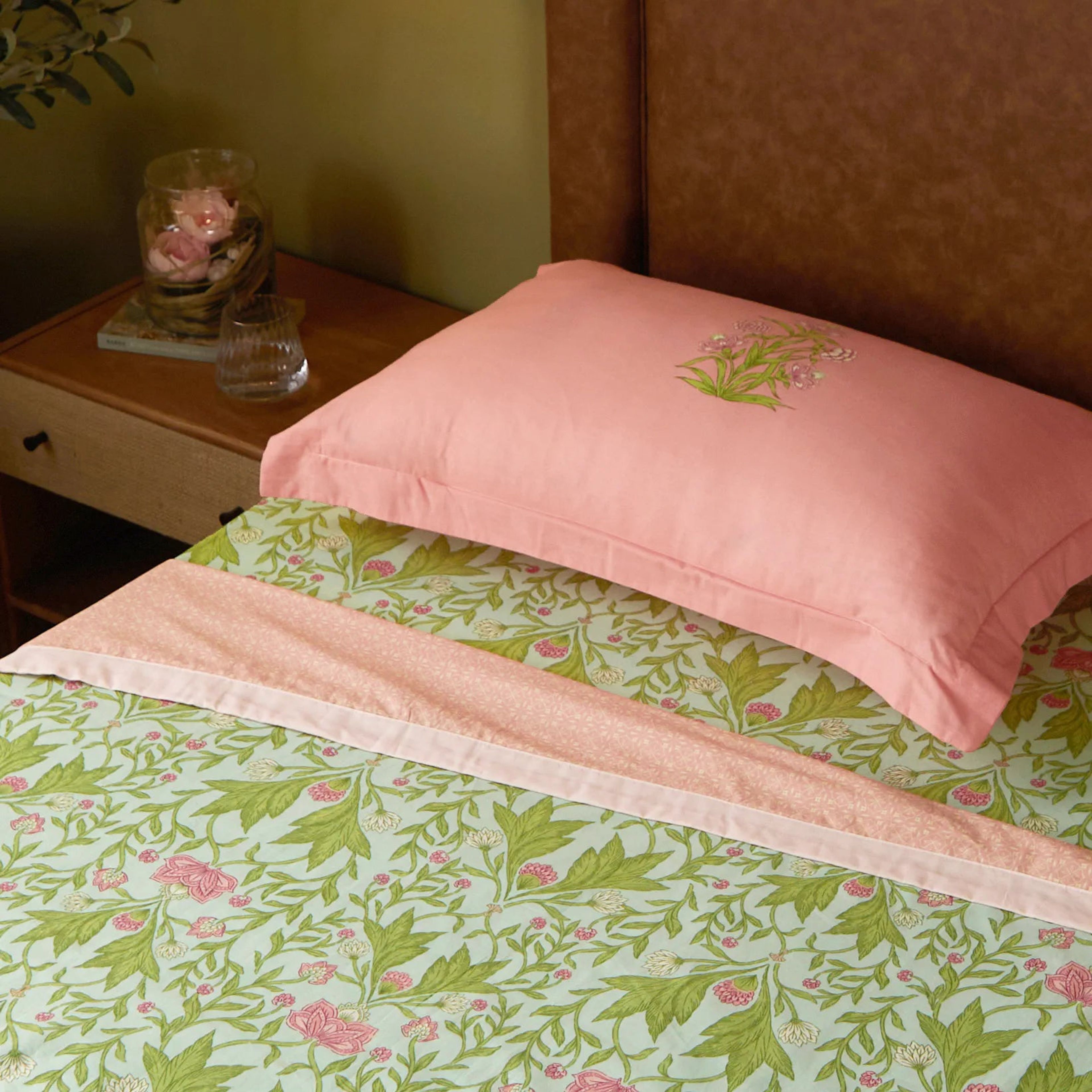 Chippa Lane | Contemporary Indian Print Design Reversible Dohar with Super Soft Flannel Layering-Sage Mint