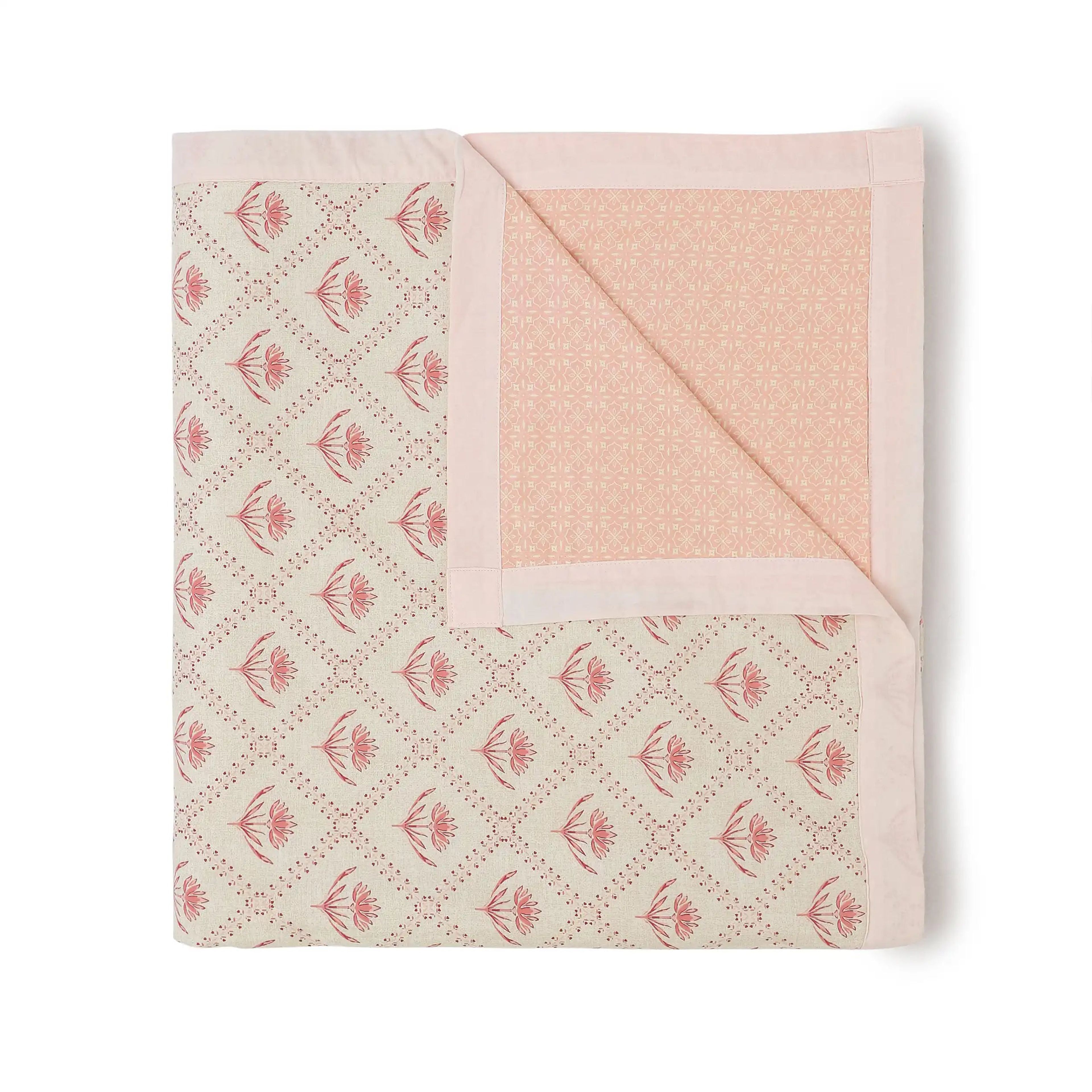 Chippa Lane | Contemporary Indian Print Design Reversible Dohar with Super Soft Flannel Layering-Red