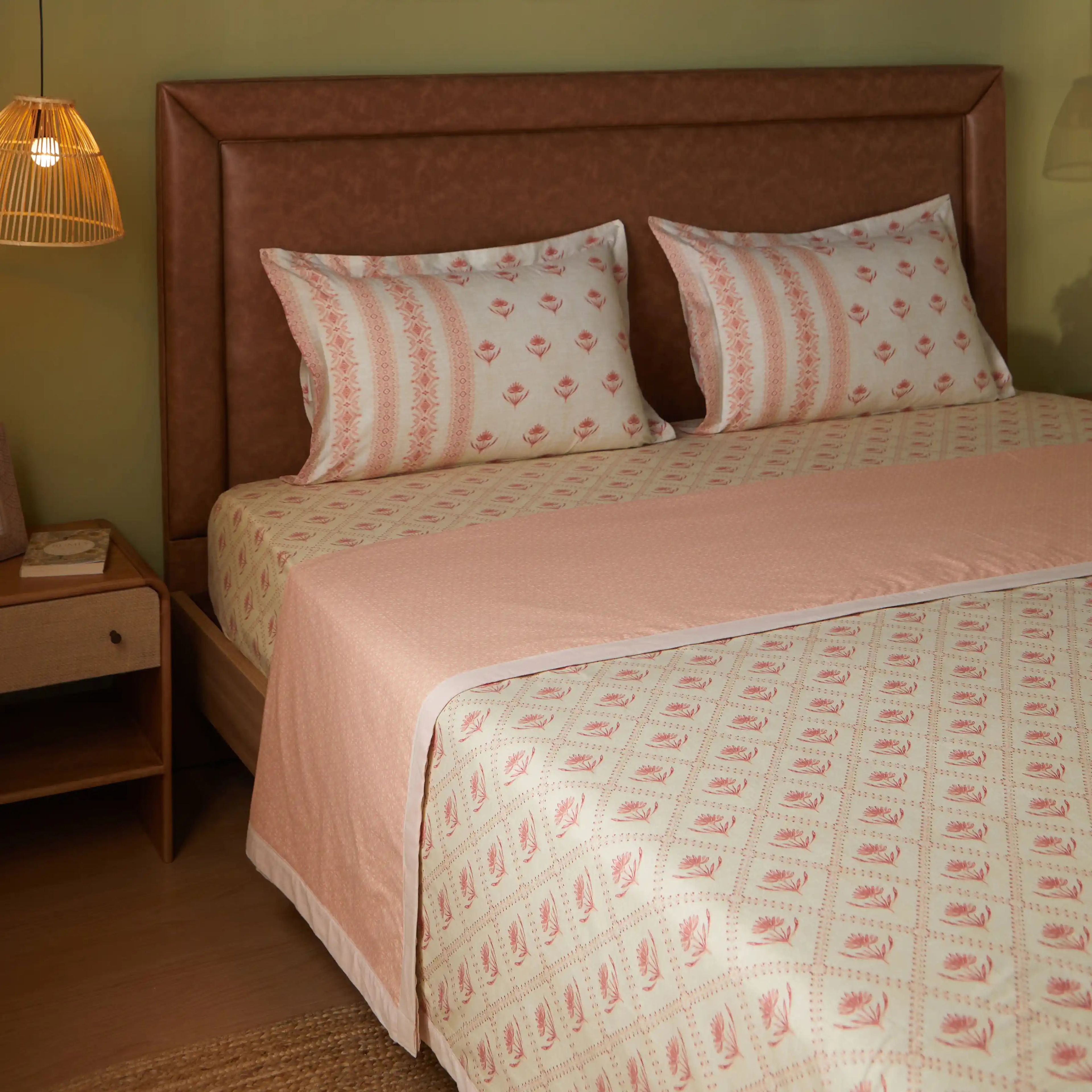 Chippa Lane | Contemporary Indian Print Design Reversible Dohar with Super Soft Flannel Layering-Red