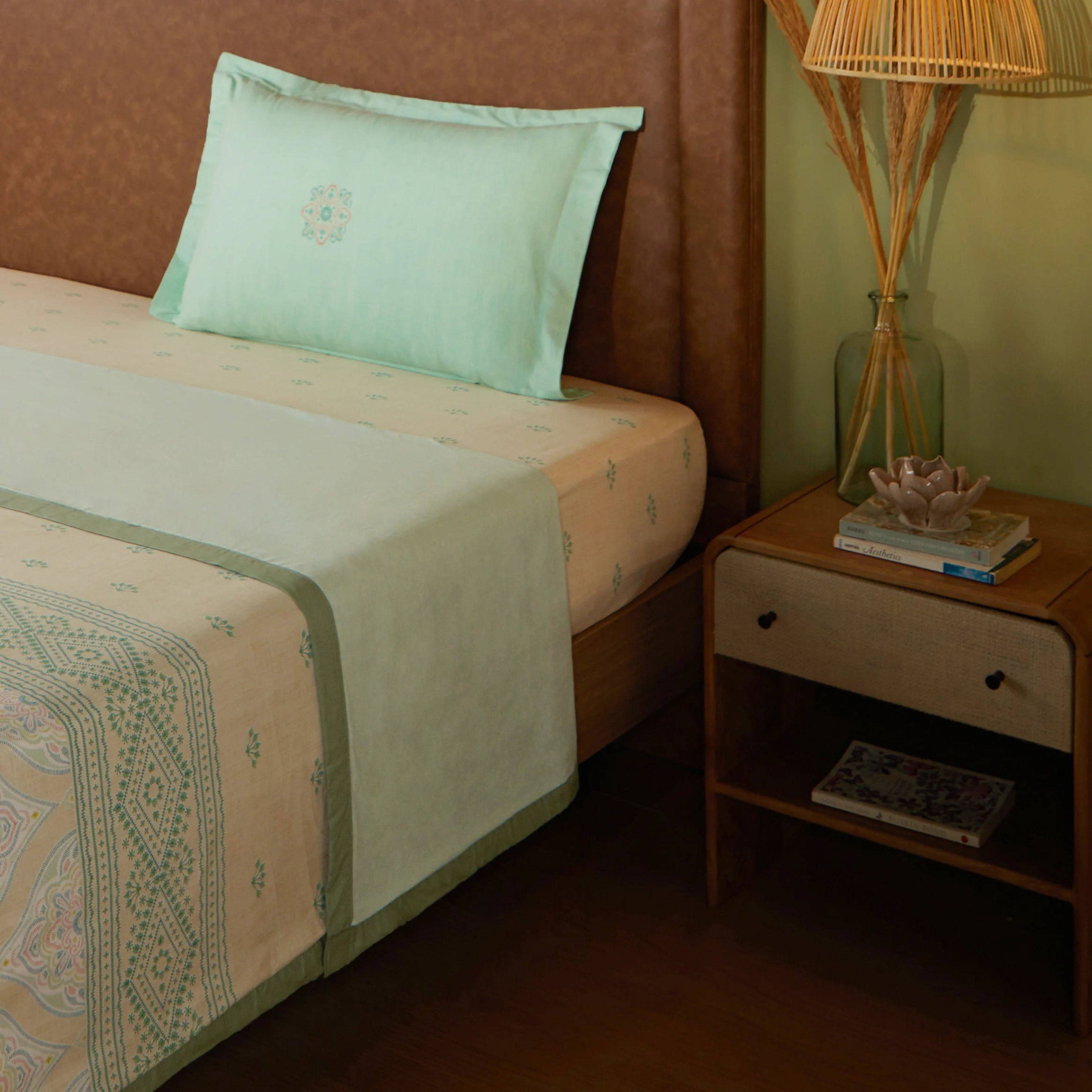 Chippa Lane | Contemporary Indian Print Design Reversible Dohar with Super Soft Flannel Layering-Sage