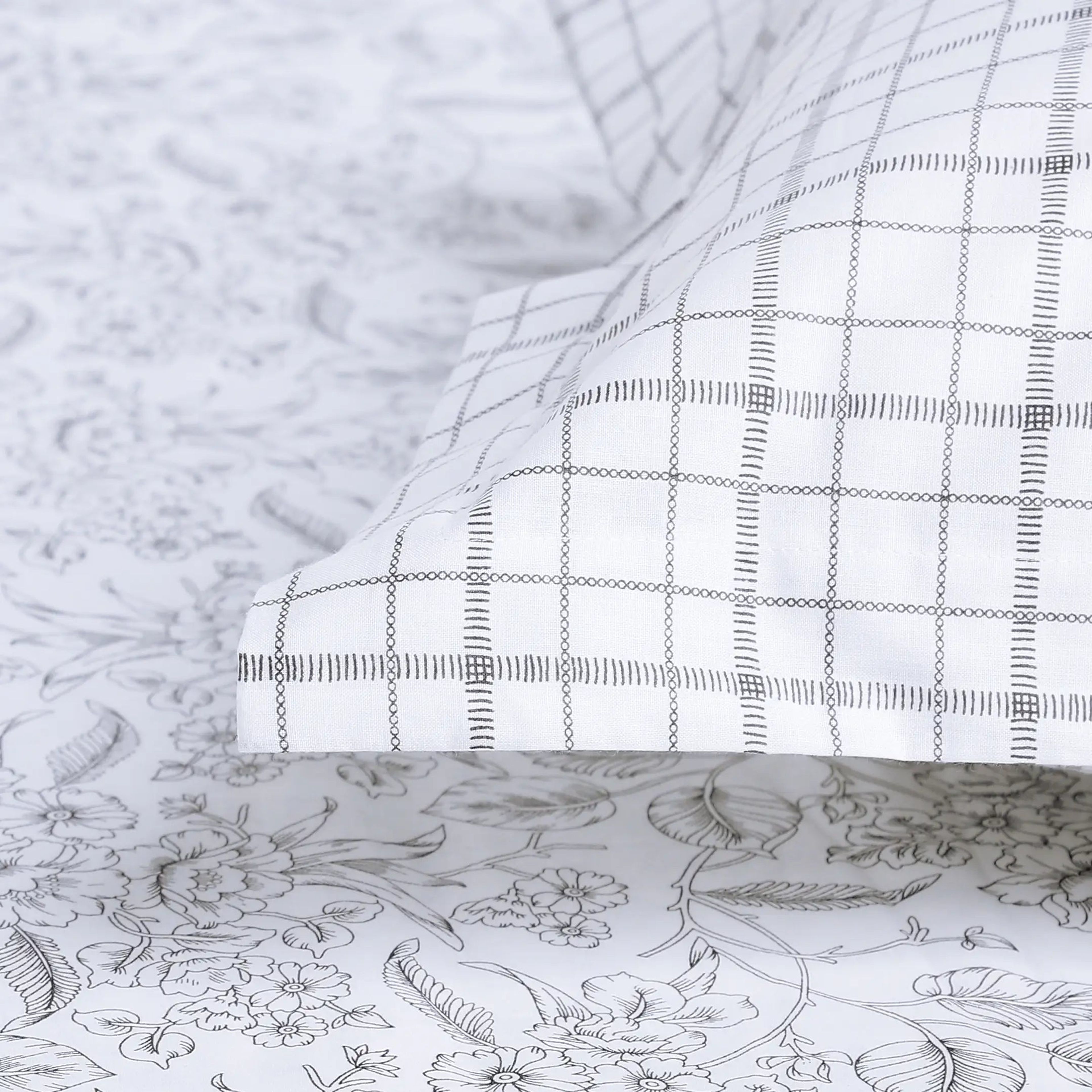 Mishella | Mix & Match Printed Cotton Bedsheet Set - Charcoal Bloom