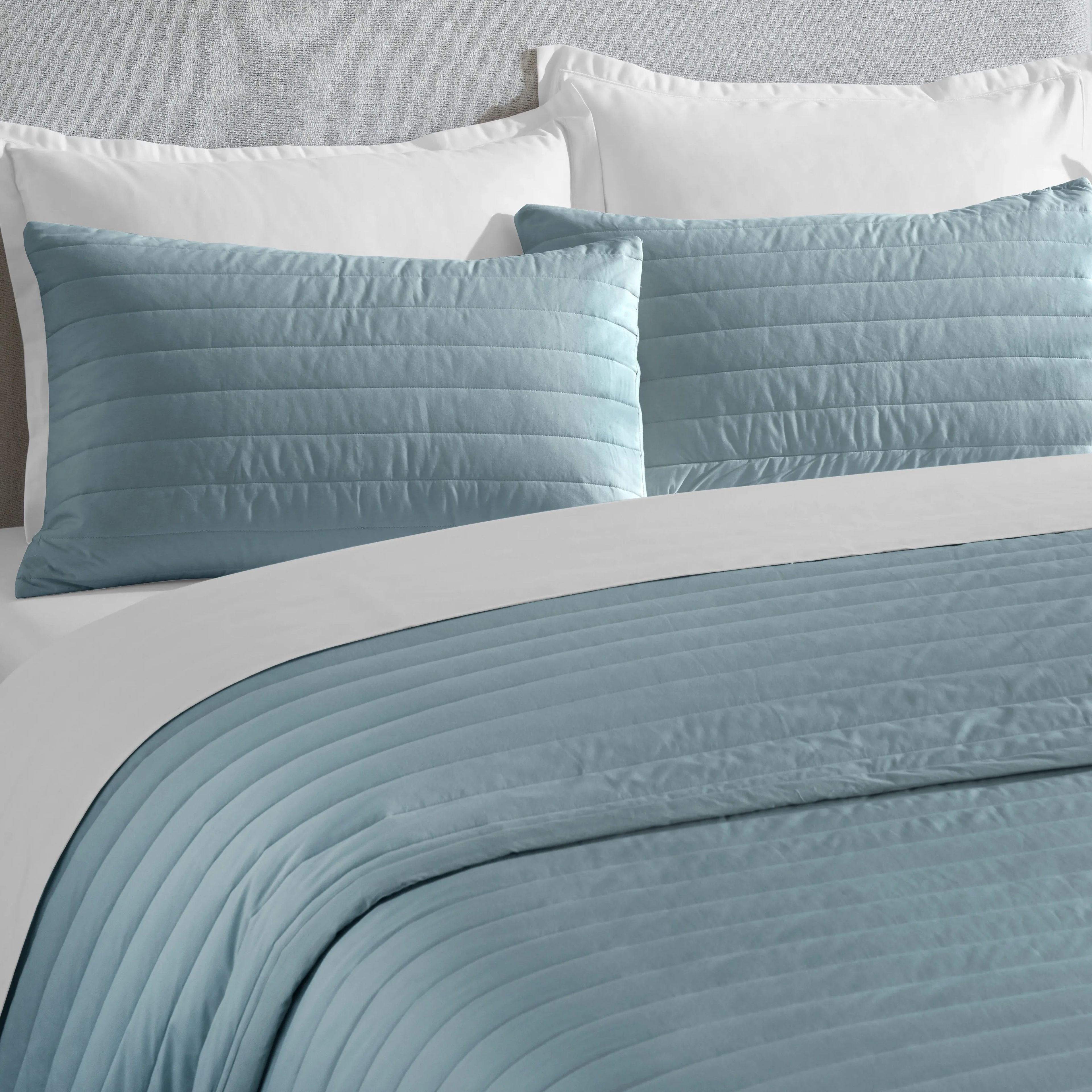 Nuvola | Luxurious Solid Dyed Straight Quilted Cotton Bedcover Set