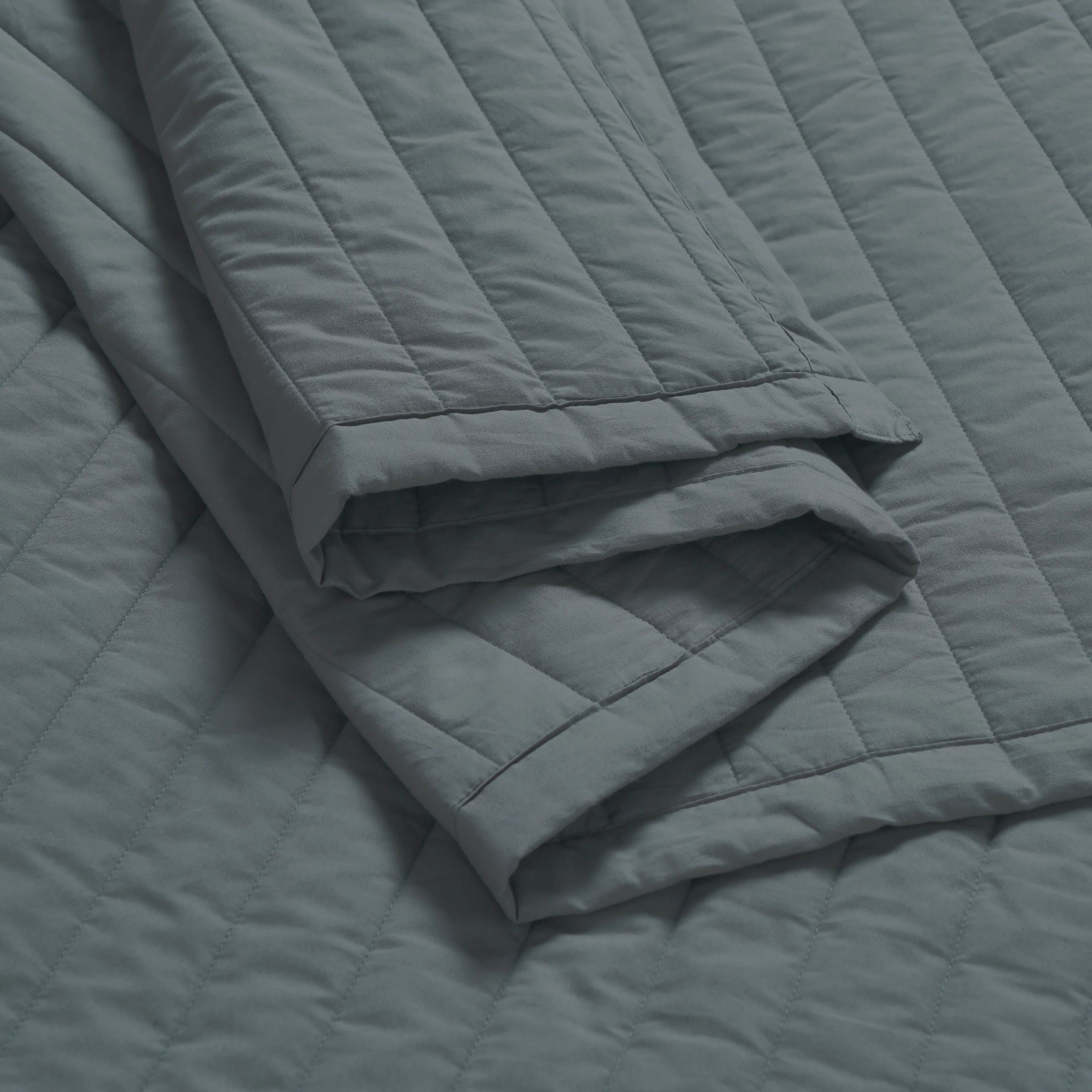 Nuvola | Luxurious Solid Dyed Straight Quilted Cotton Bedcover Set