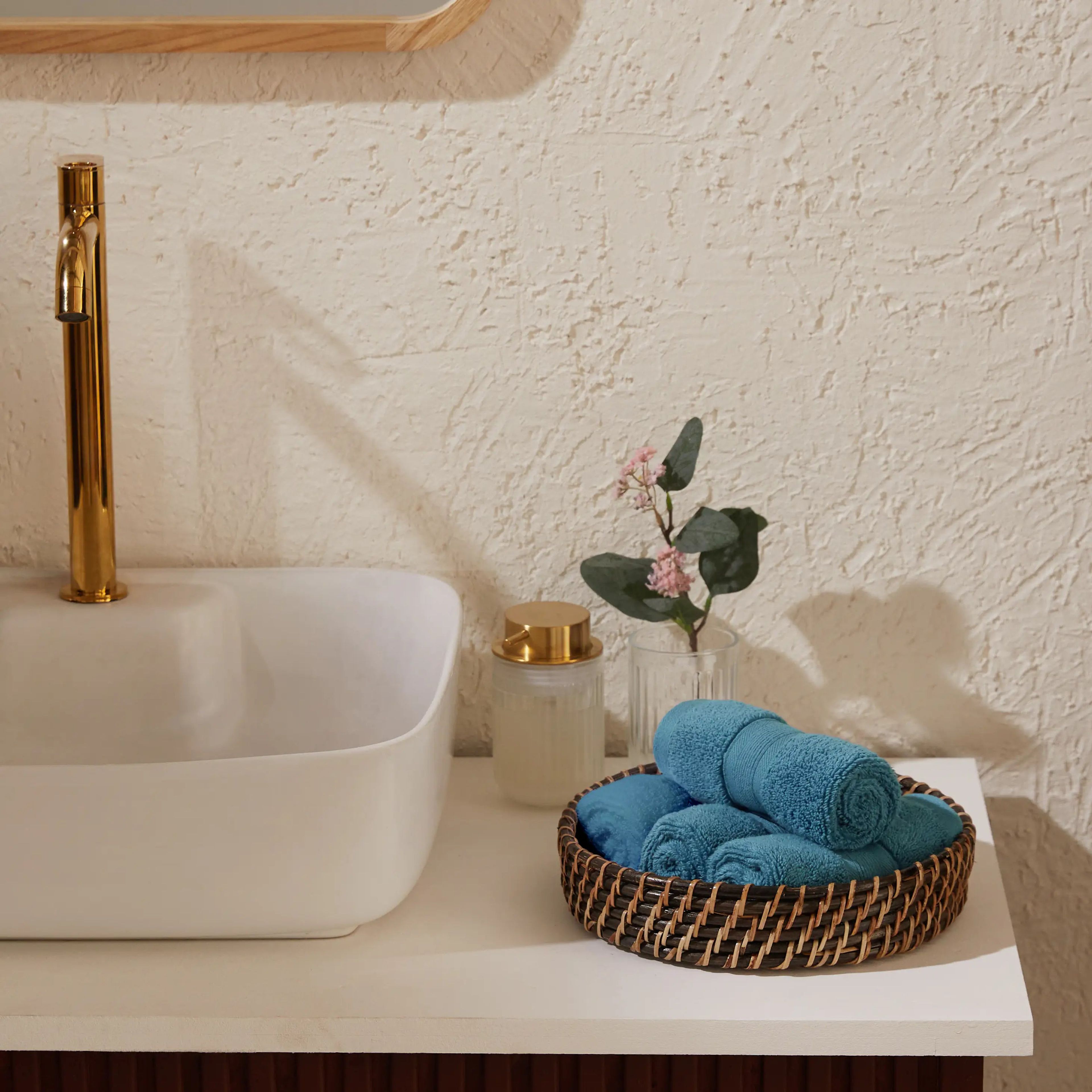 Pelushe | Super Absorbent & Luxurious Zero Twist Cotton Terry Face Towels | Set of 4