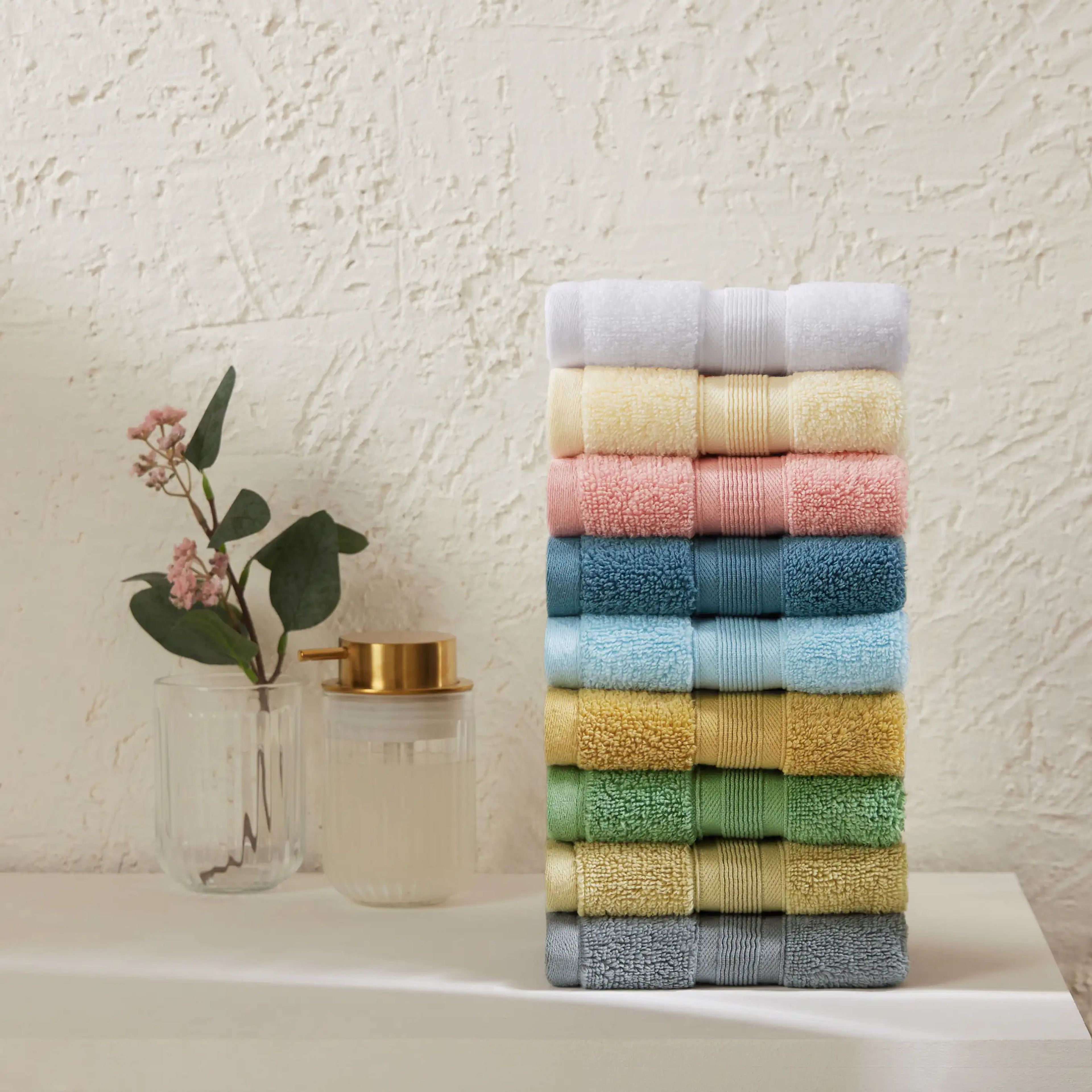 Pelushe | Super Absorbent & Luxurious Zero Twist Cotton Terry Face Towels | Set of 4
