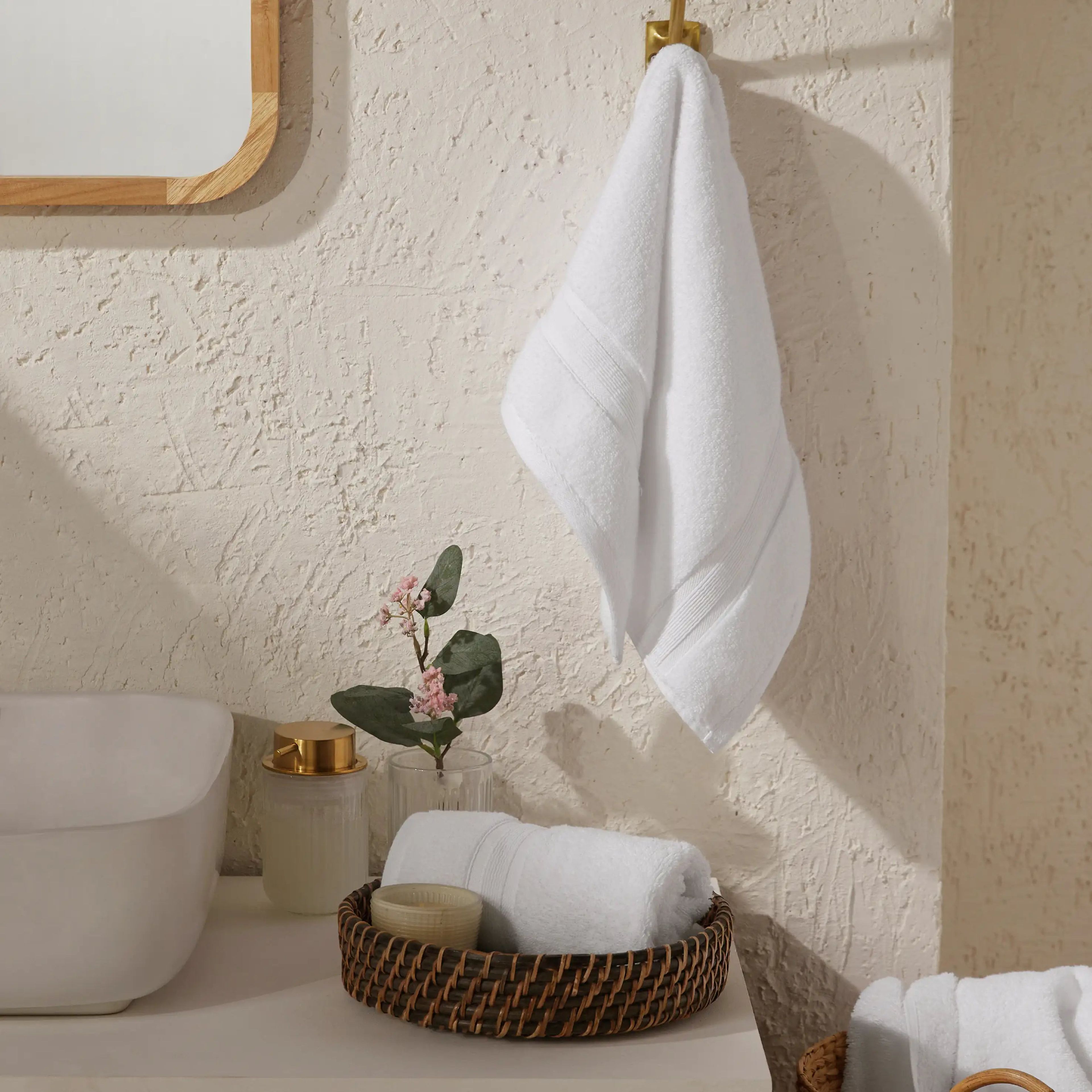 Pelushe | Super Absorbent & Luxurious Zero Twist Cotton Terry Hand Towels | Set of 2