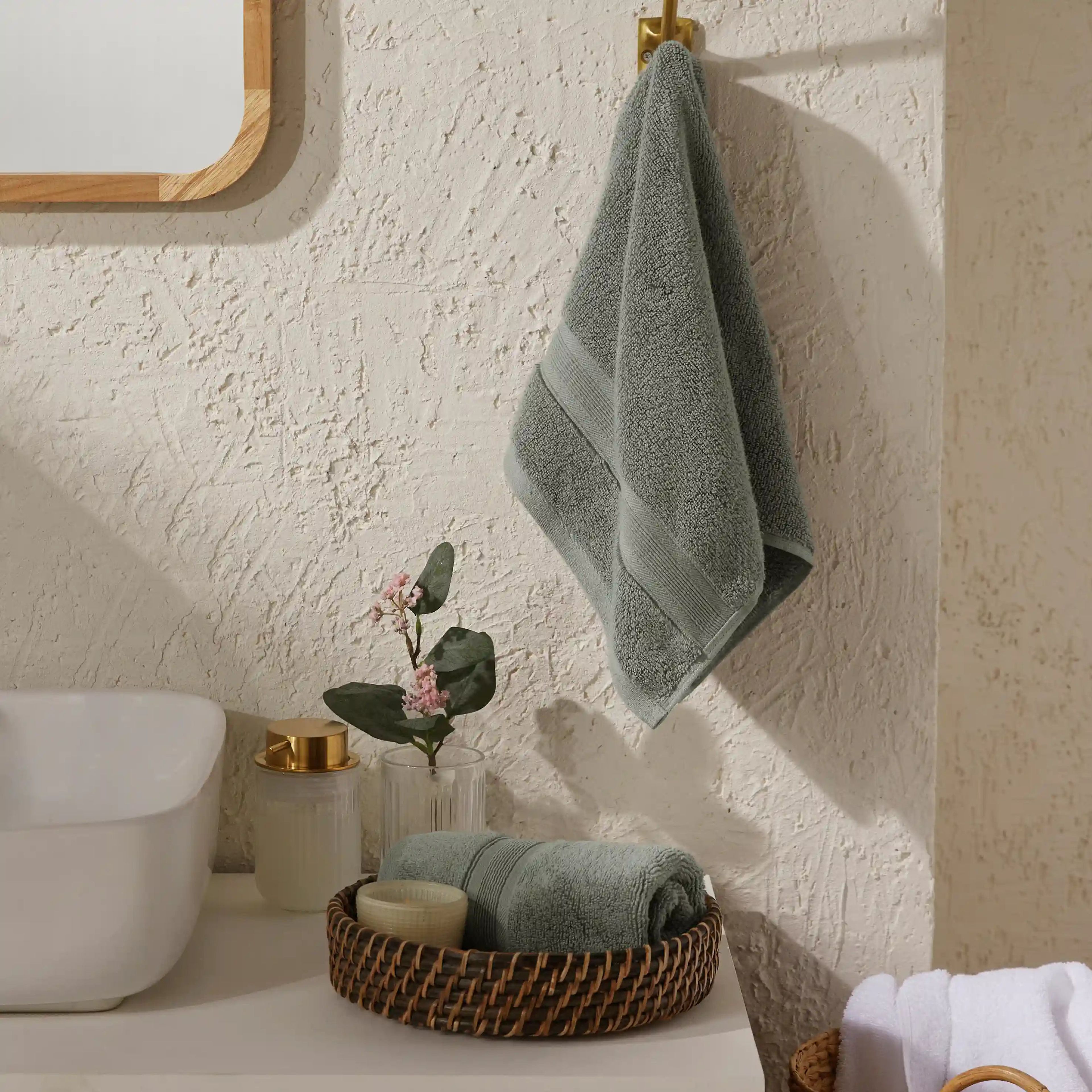 Pelushe | Super Absorbent & Luxurious Zero Twist Cotton Terry Hand Towels | Set of 2