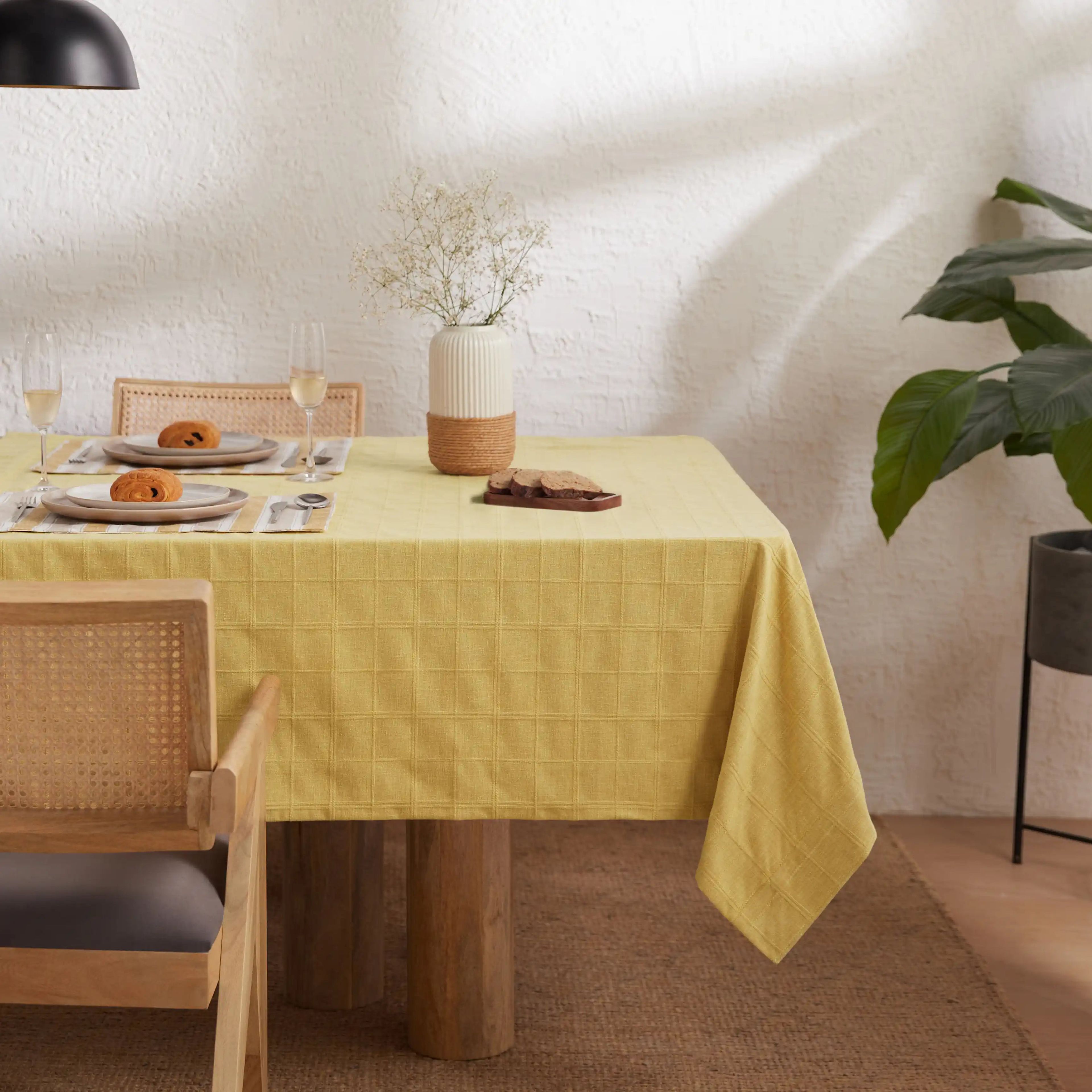 Kaleida | Countryside Charm Table Cloth