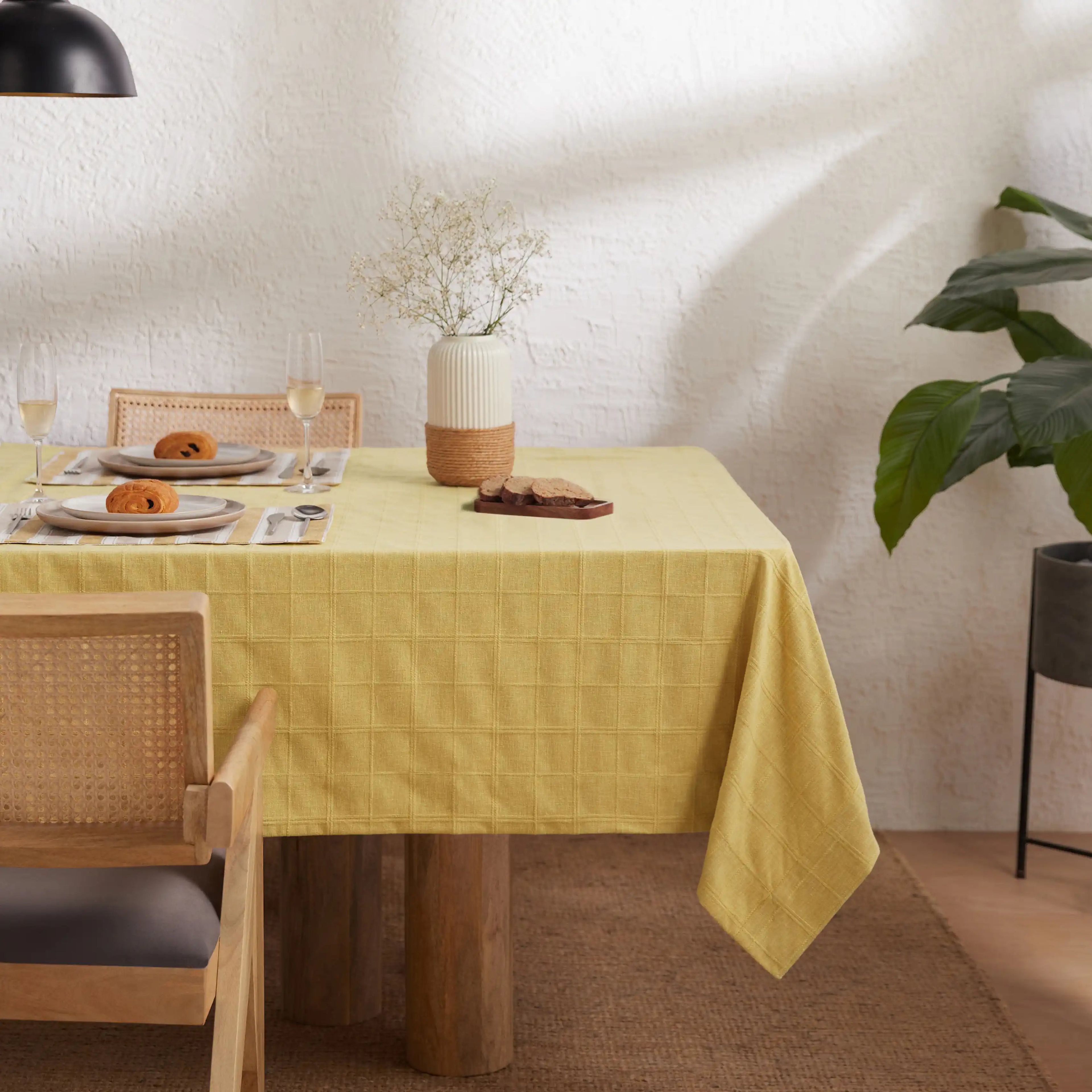 Kaleida | Countryside Charm Table Cloth