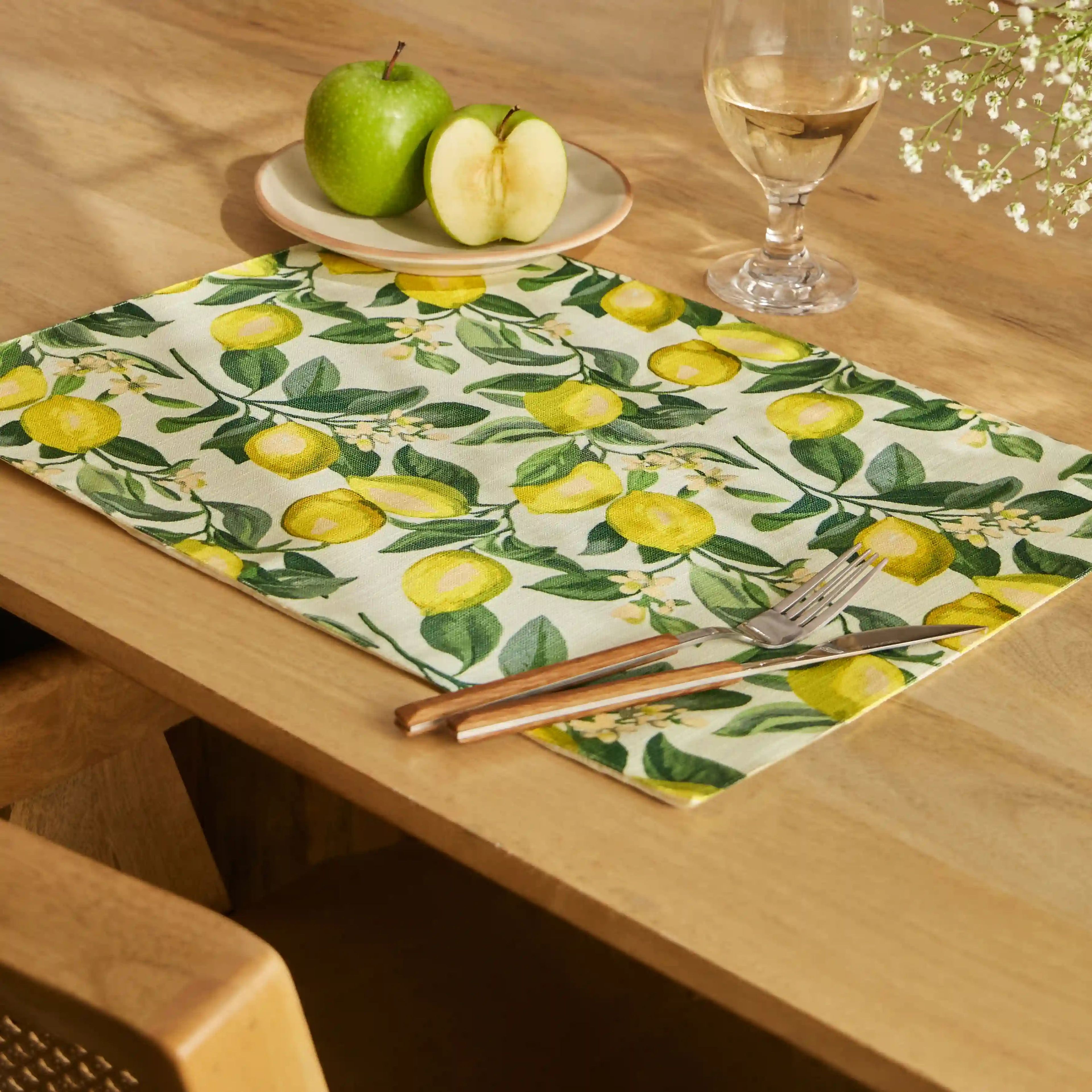 Nonna's Home | Tuscan Inspired Easy to Maintain Table Mat | Set of 4 & 6